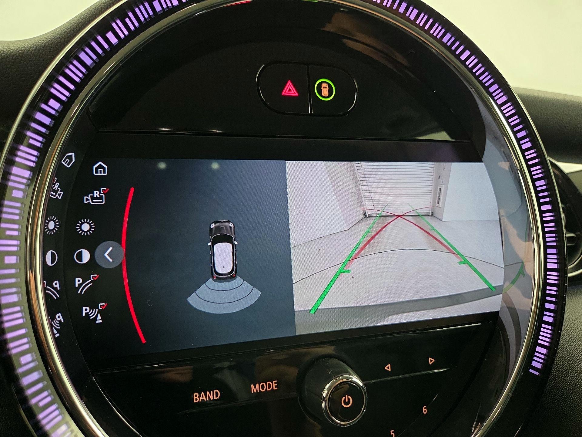 Thumbnail: 2022 MINI Cooper Hardtop - 14