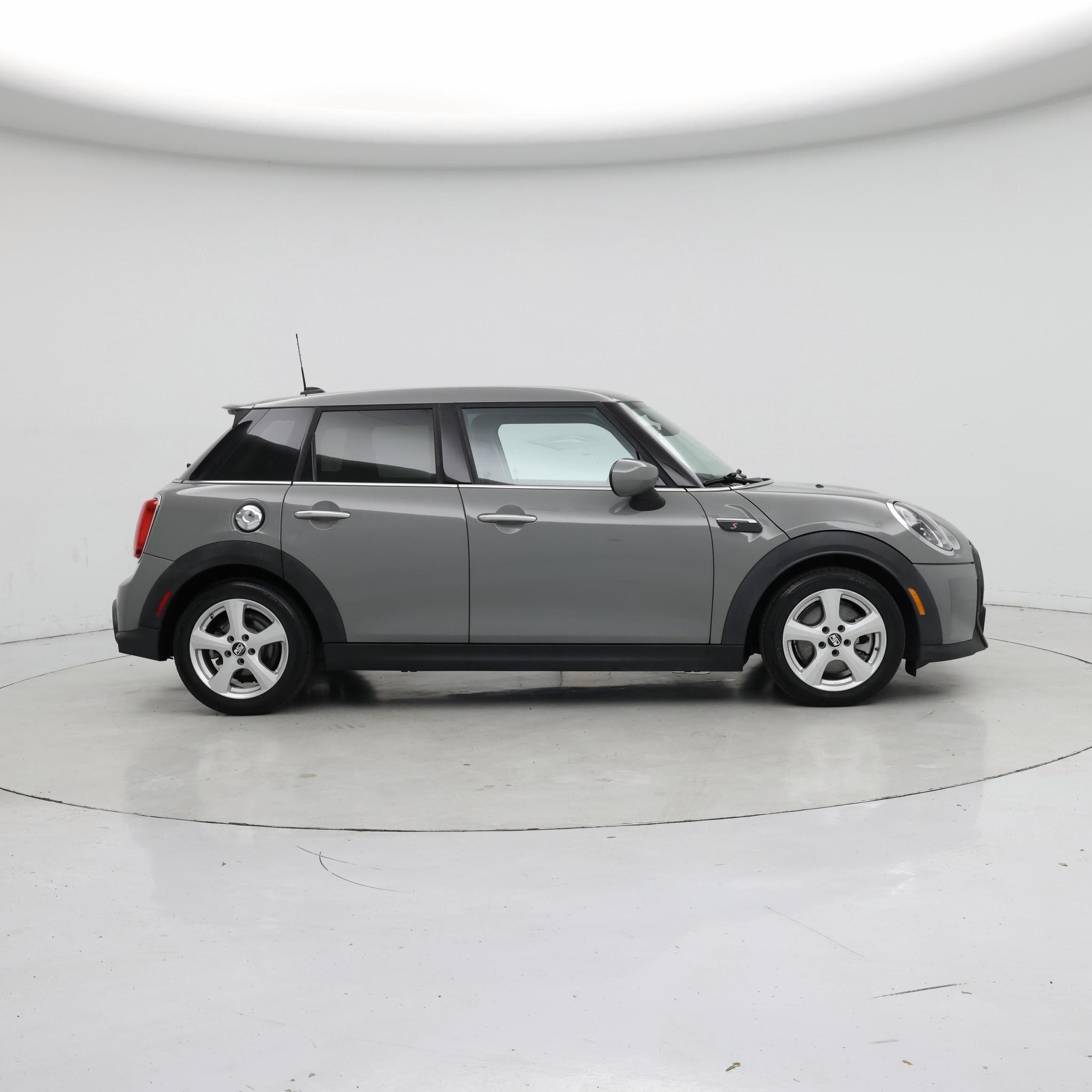 Thumbnail: 2022 MINI Cooper Hardtop - 7