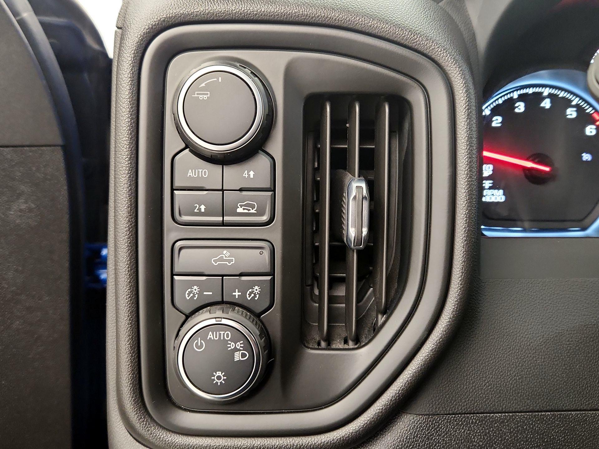 Thumbnail: 2022 Chevrolet Silverado 1500 - 13