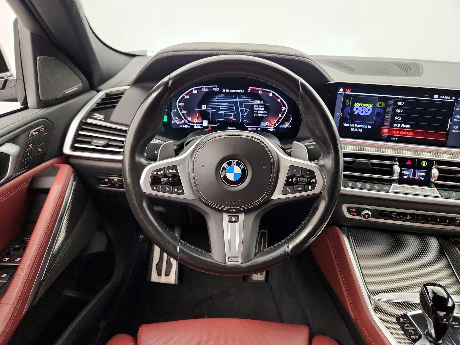 2022 BMW X6 M50i - Photo 11