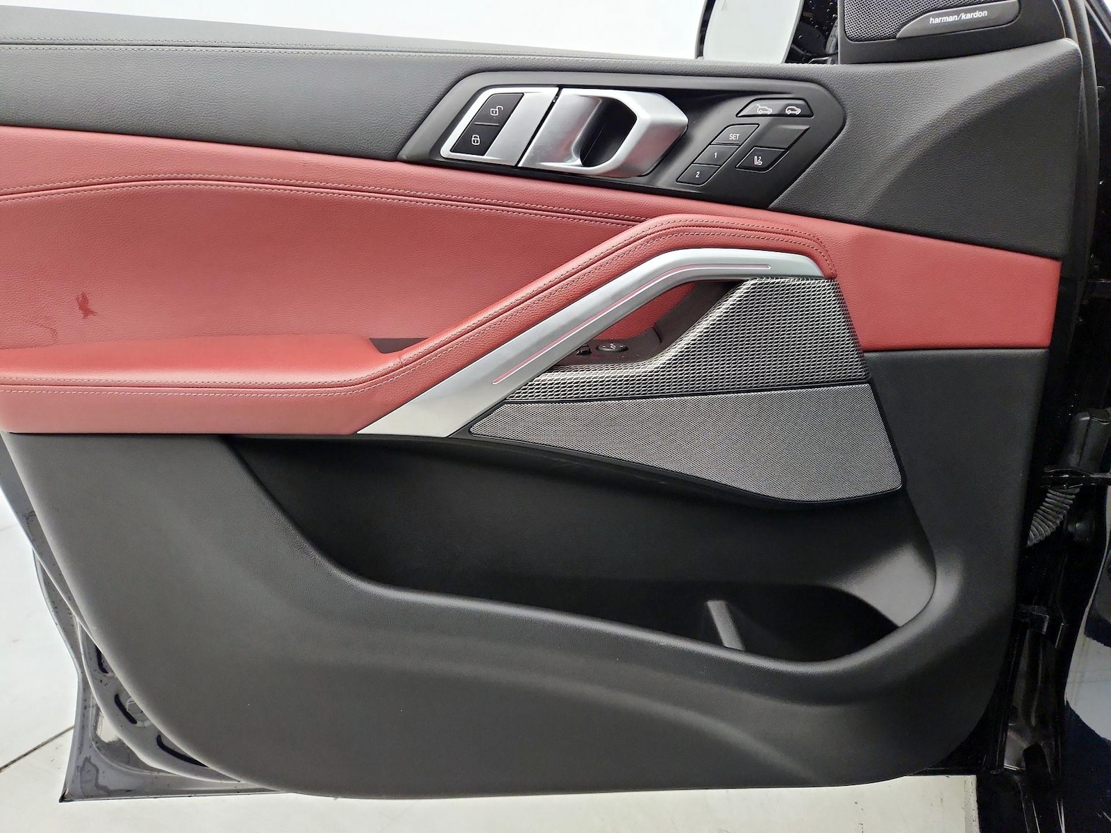 2022 BMW X6 M50i - Photo 13
