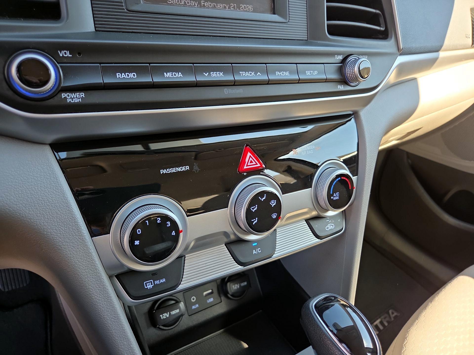 Thumbnail: 2019 Hyundai Elantra - 14