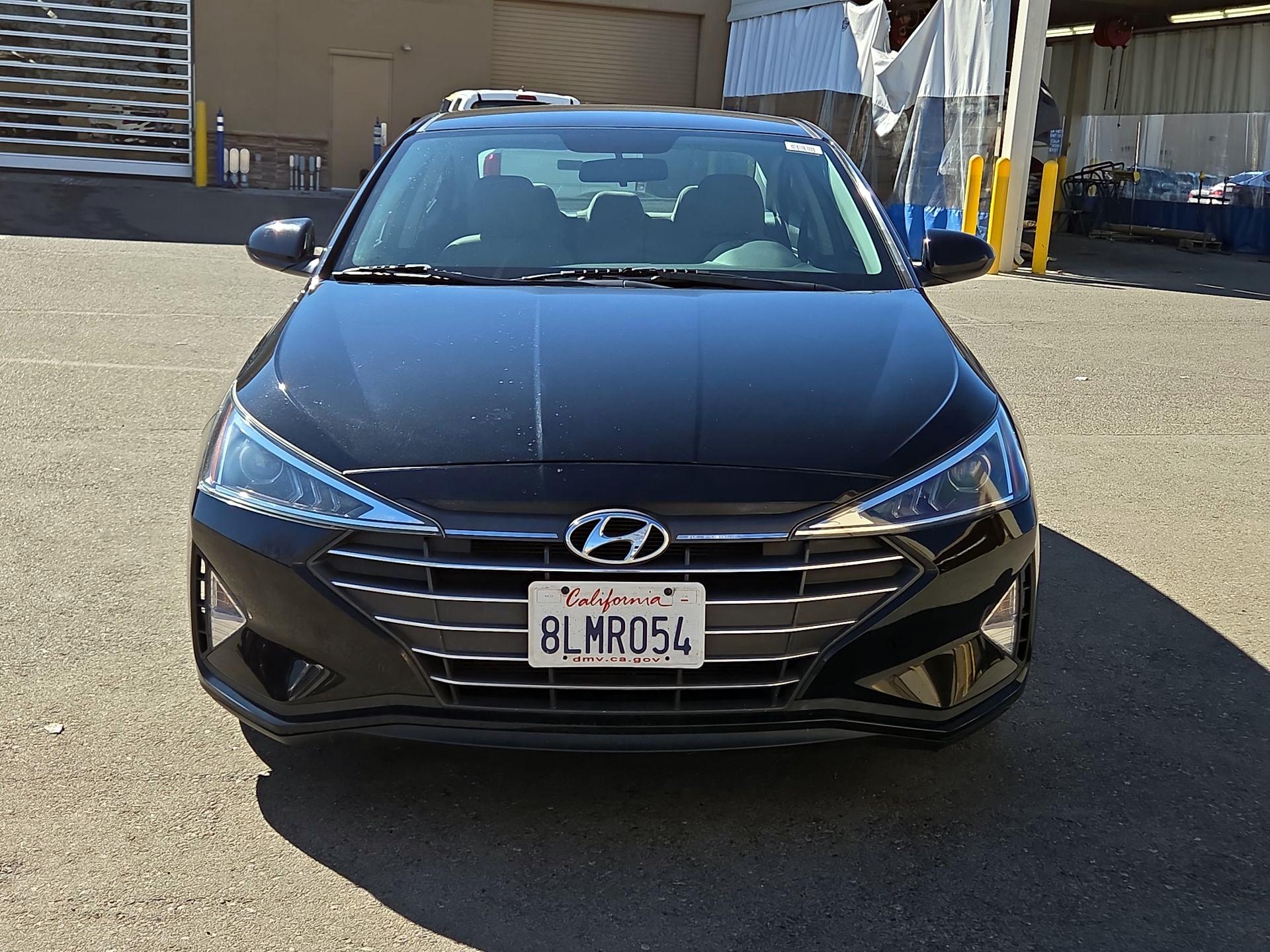 Thumbnail: 2019 Hyundai Elantra - 2