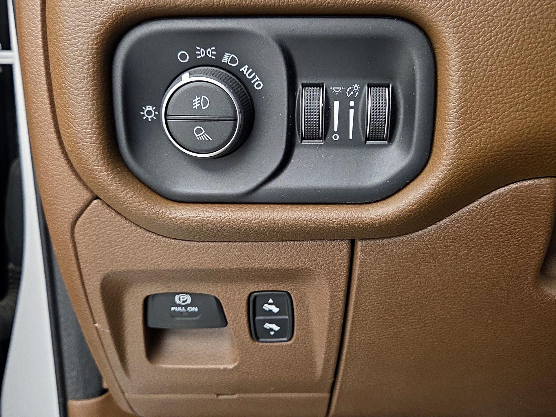 Thumbnail: 2020 RAM 1500 - 13