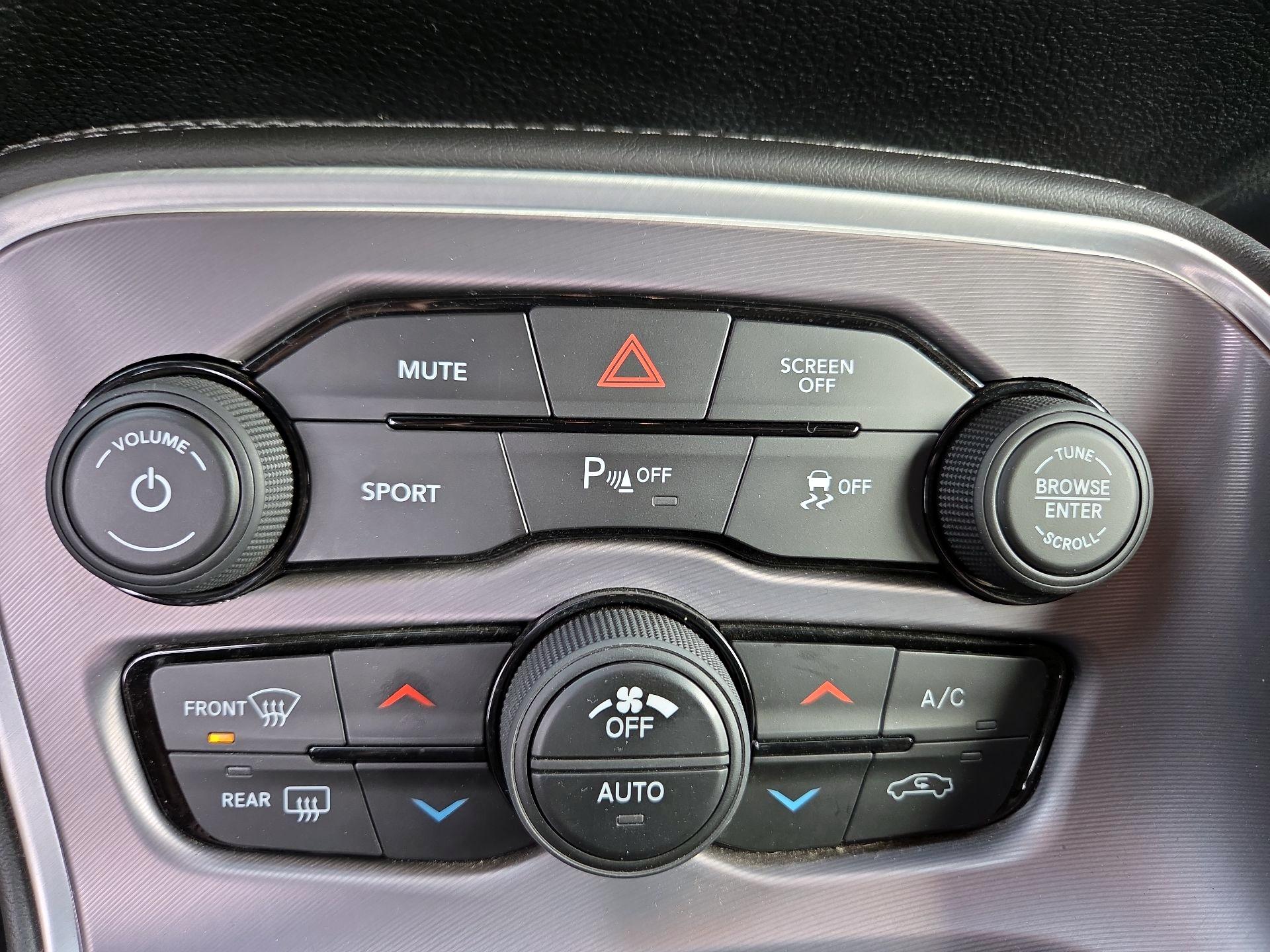 Thumbnail: 2019 Dodge Challenger - 14