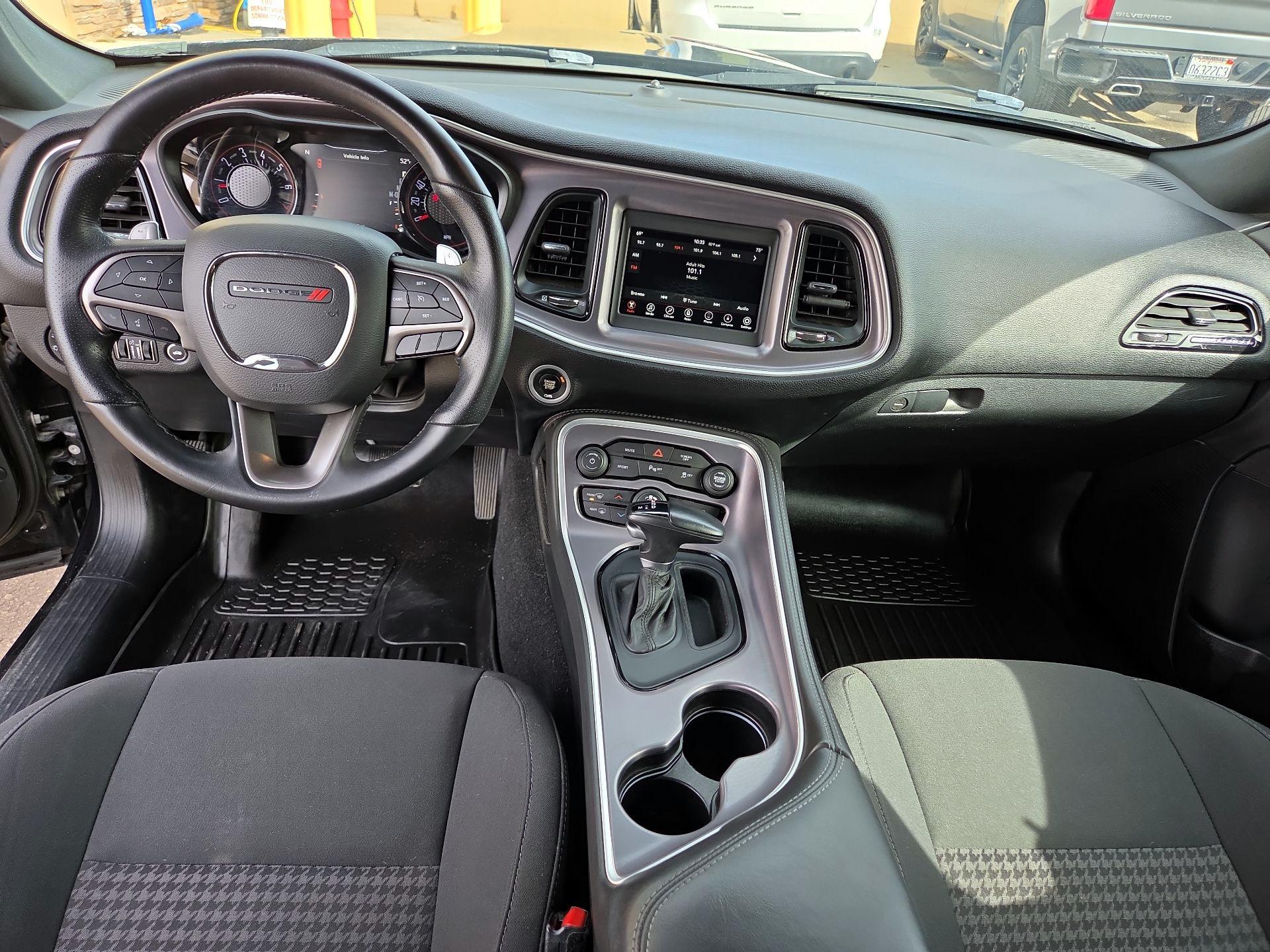 Thumbnail: 2019 Dodge Challenger - 8