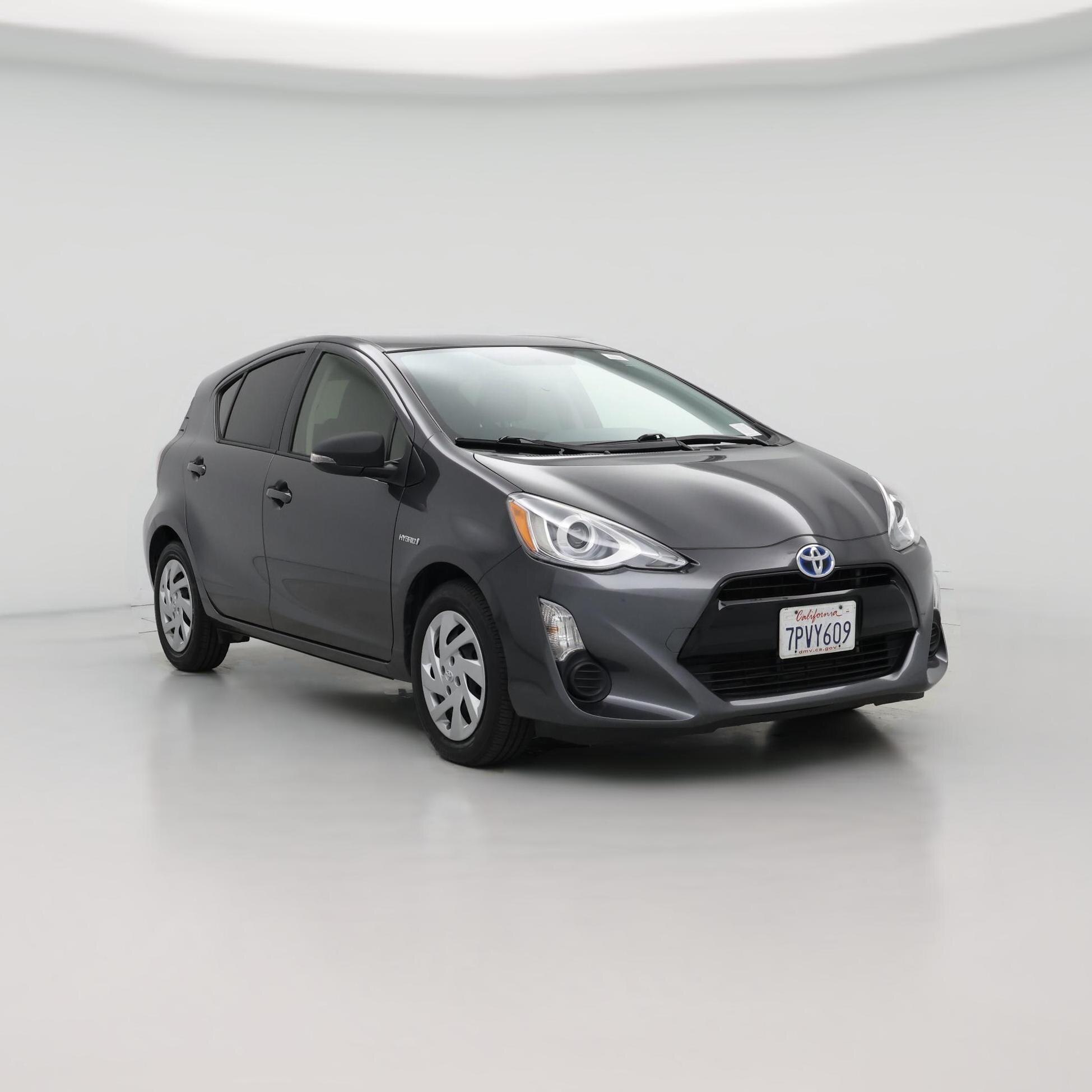 Thumbnail: 2015 Toyota Prius c - 1