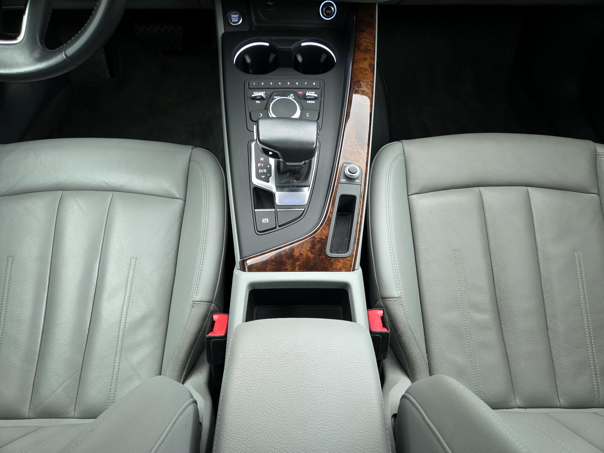 Thumbnail: 2019 Audi A4 - 17