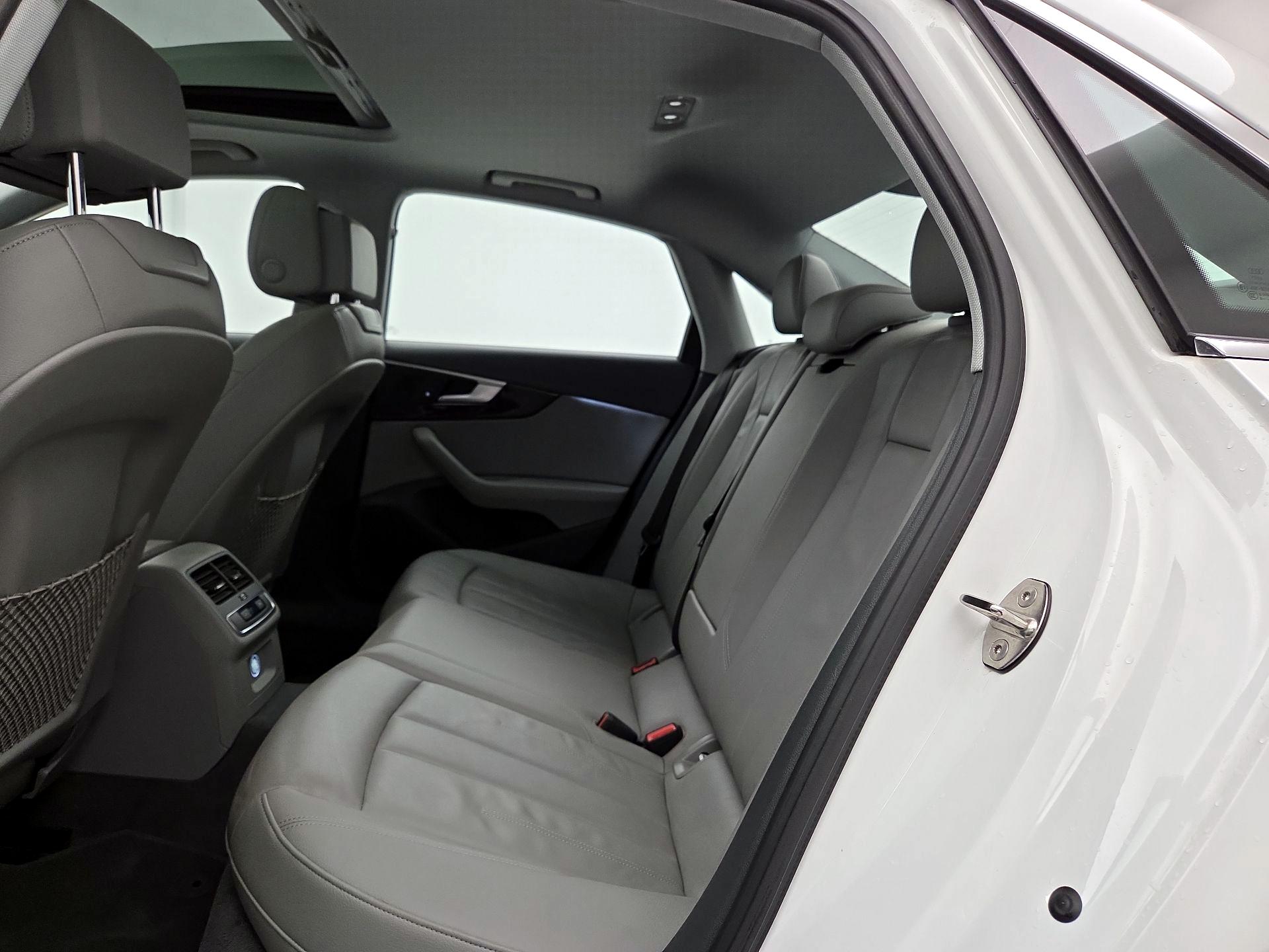 Thumbnail: 2019 Audi A4 - 20