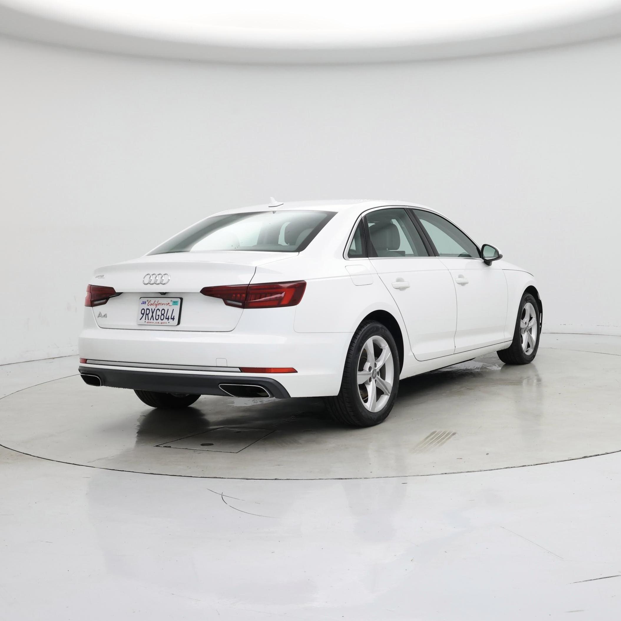 Thumbnail: 2019 Audi A4 - 8