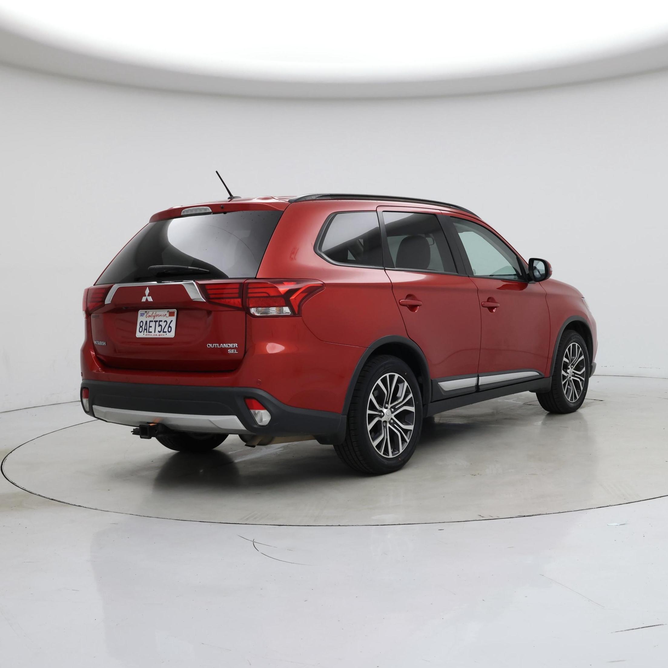 Thumbnail: 2016 Mitsubishi Outlander - 8