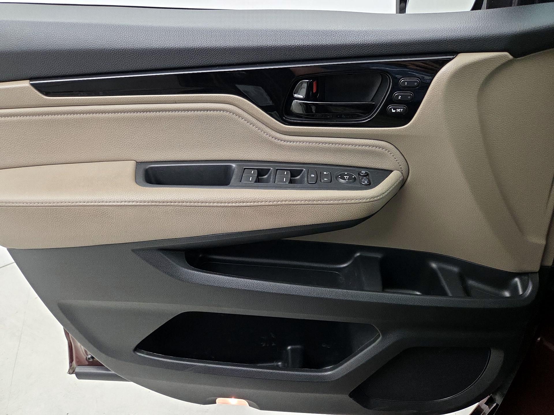 Thumbnail: 2021 Honda Odyssey - 12