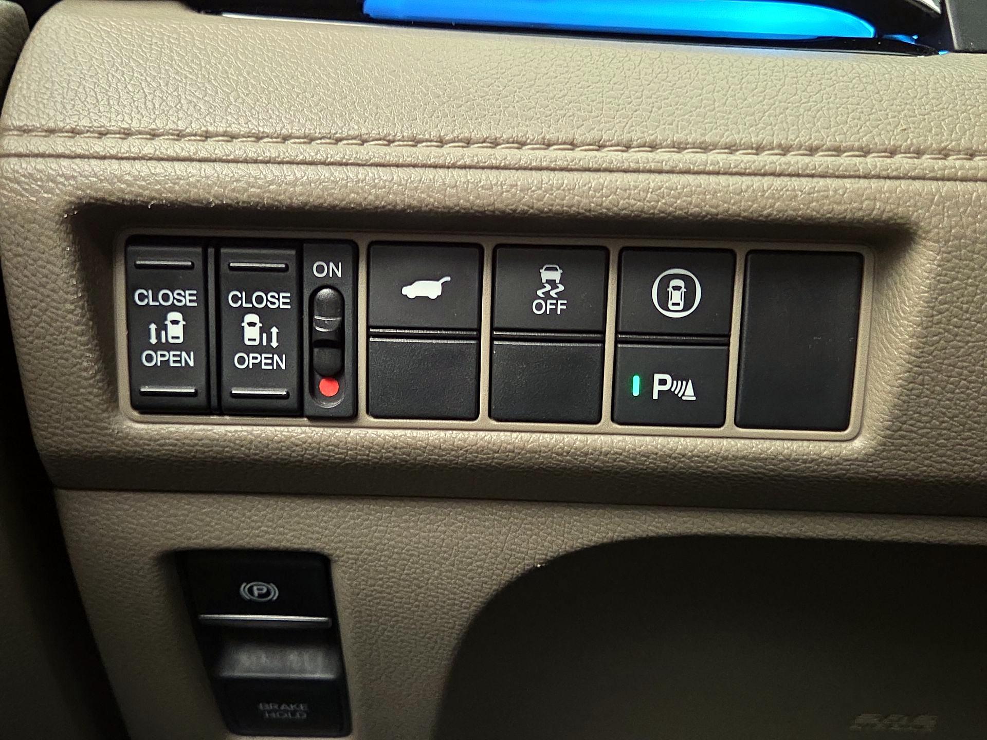 Thumbnail: 2021 Honda Odyssey - 13