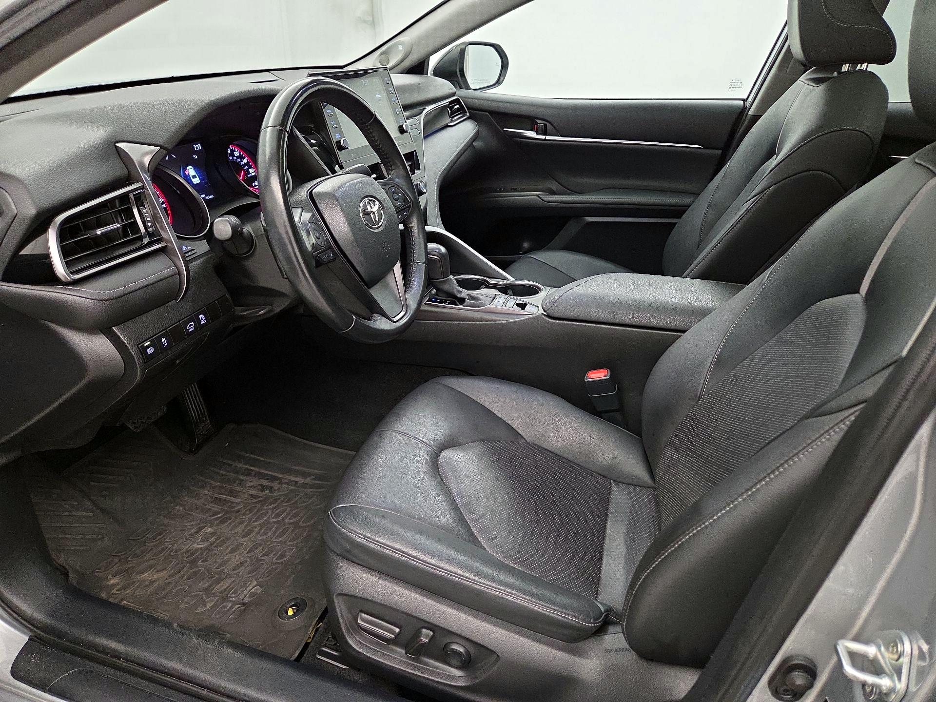 Thumbnail: 2022 Toyota Camry - 11