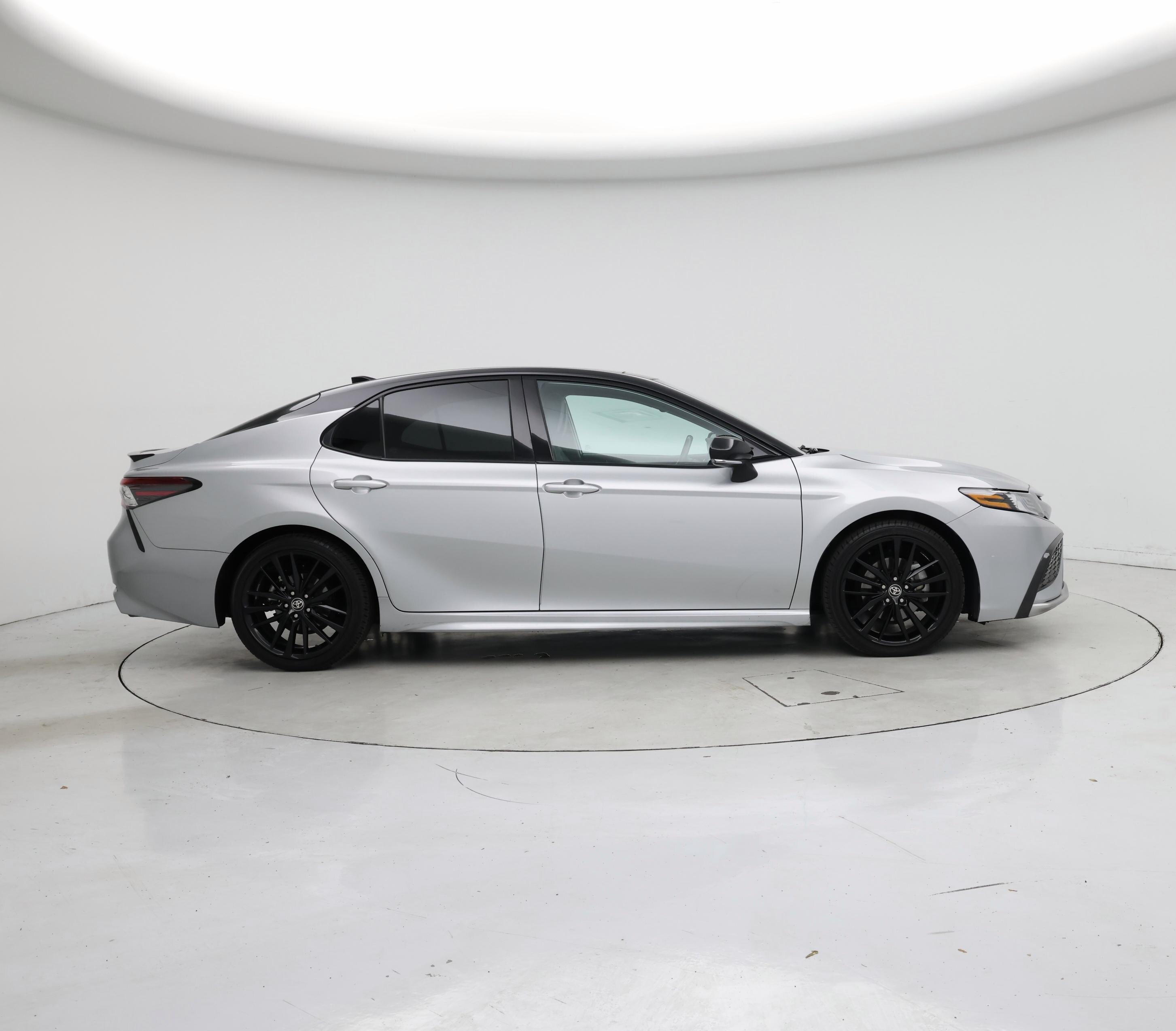 Thumbnail: 2022 Toyota Camry - 7