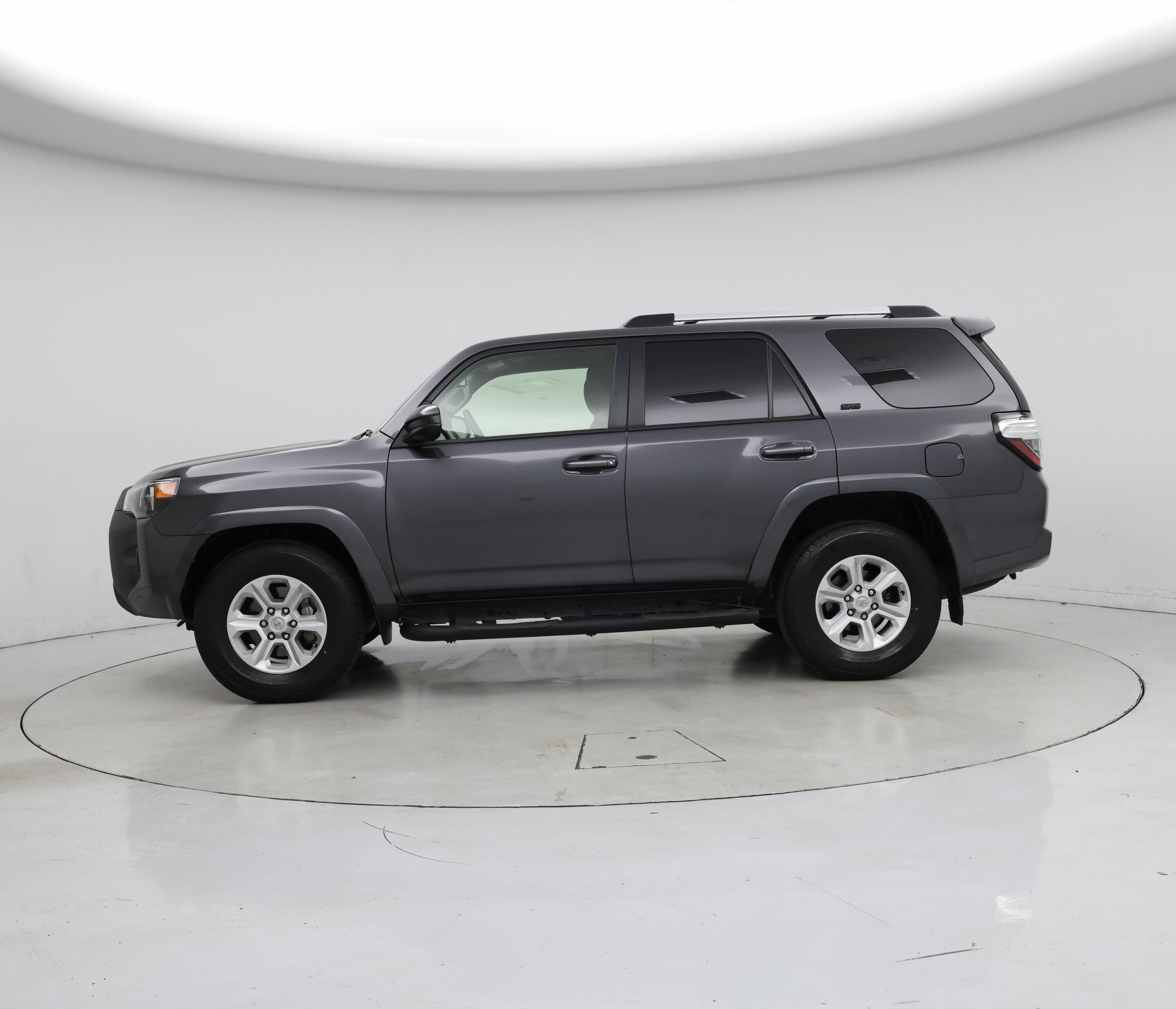 Thumbnail: 2022 Toyota 4Runner - 3