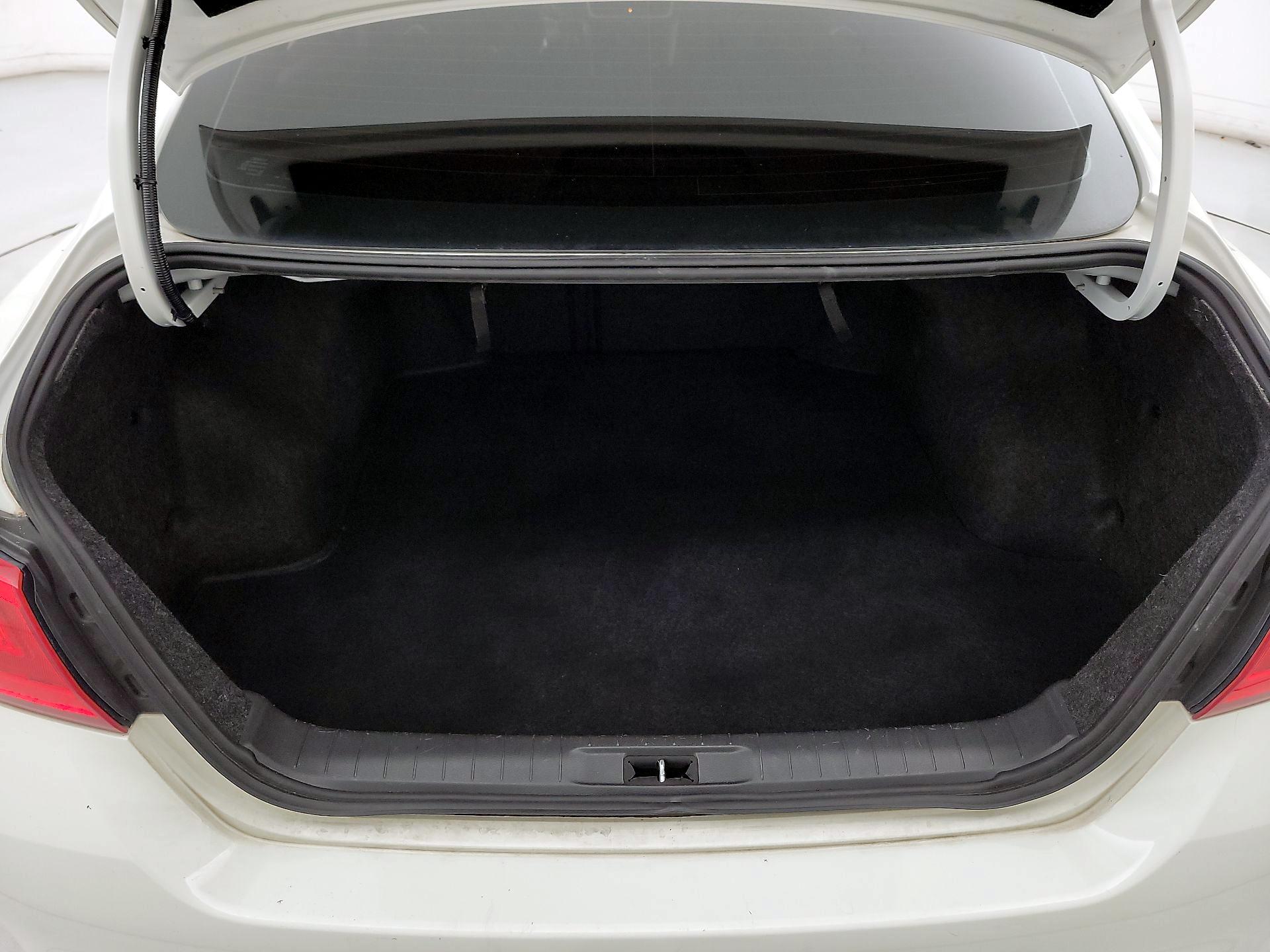 Thumbnail: 2016 Nissan Altima - 20