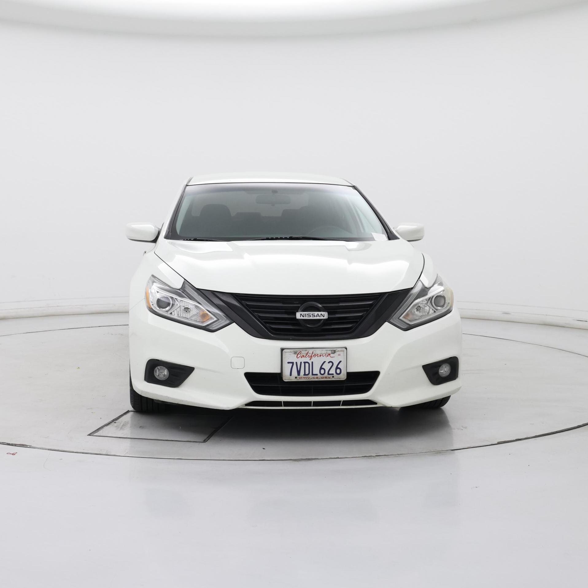 Thumbnail: 2016 Nissan Altima - 5