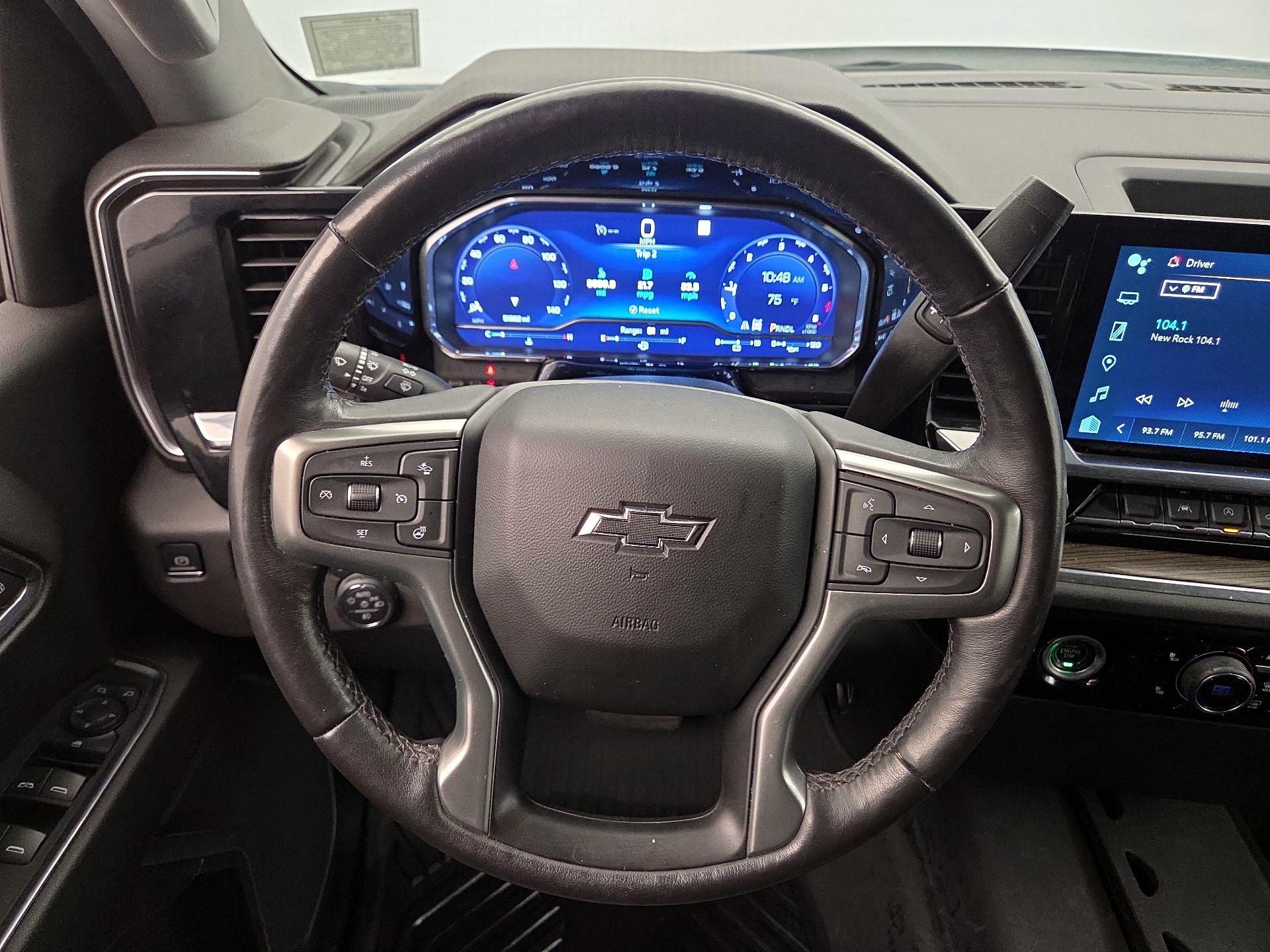 Thumbnail: 2022 Chevrolet Silverado 1500 - 10