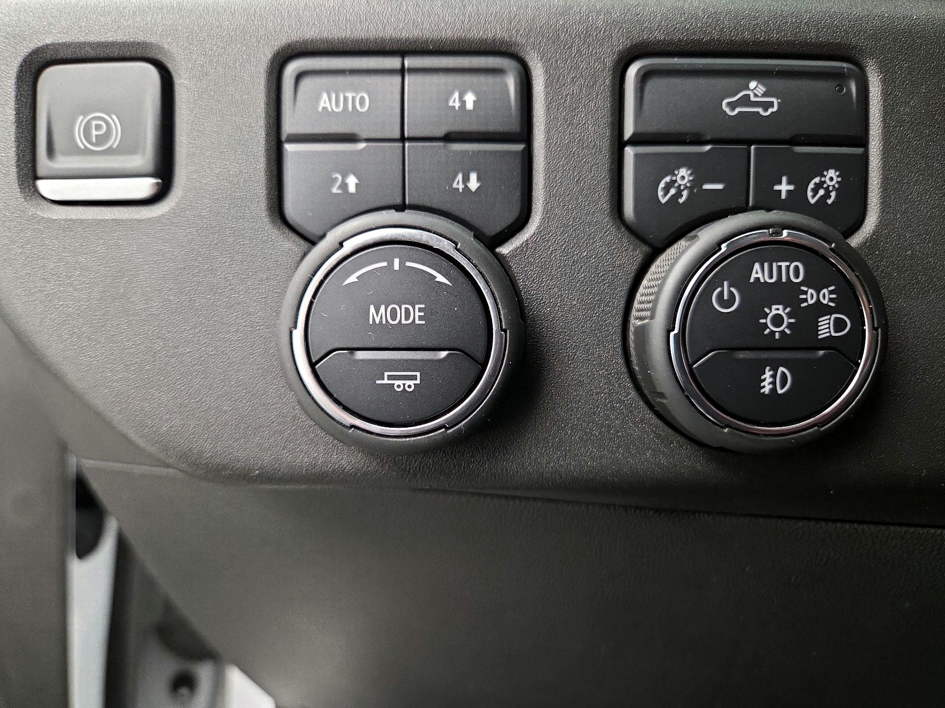 Thumbnail: 2022 Chevrolet Silverado 1500 - 13