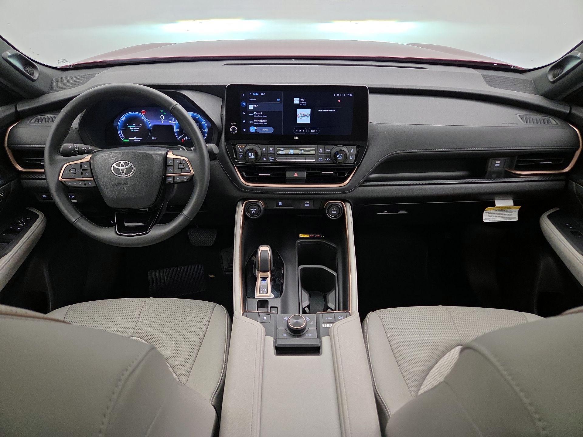 Thumbnail: 2025 Toyota Highlander - 9