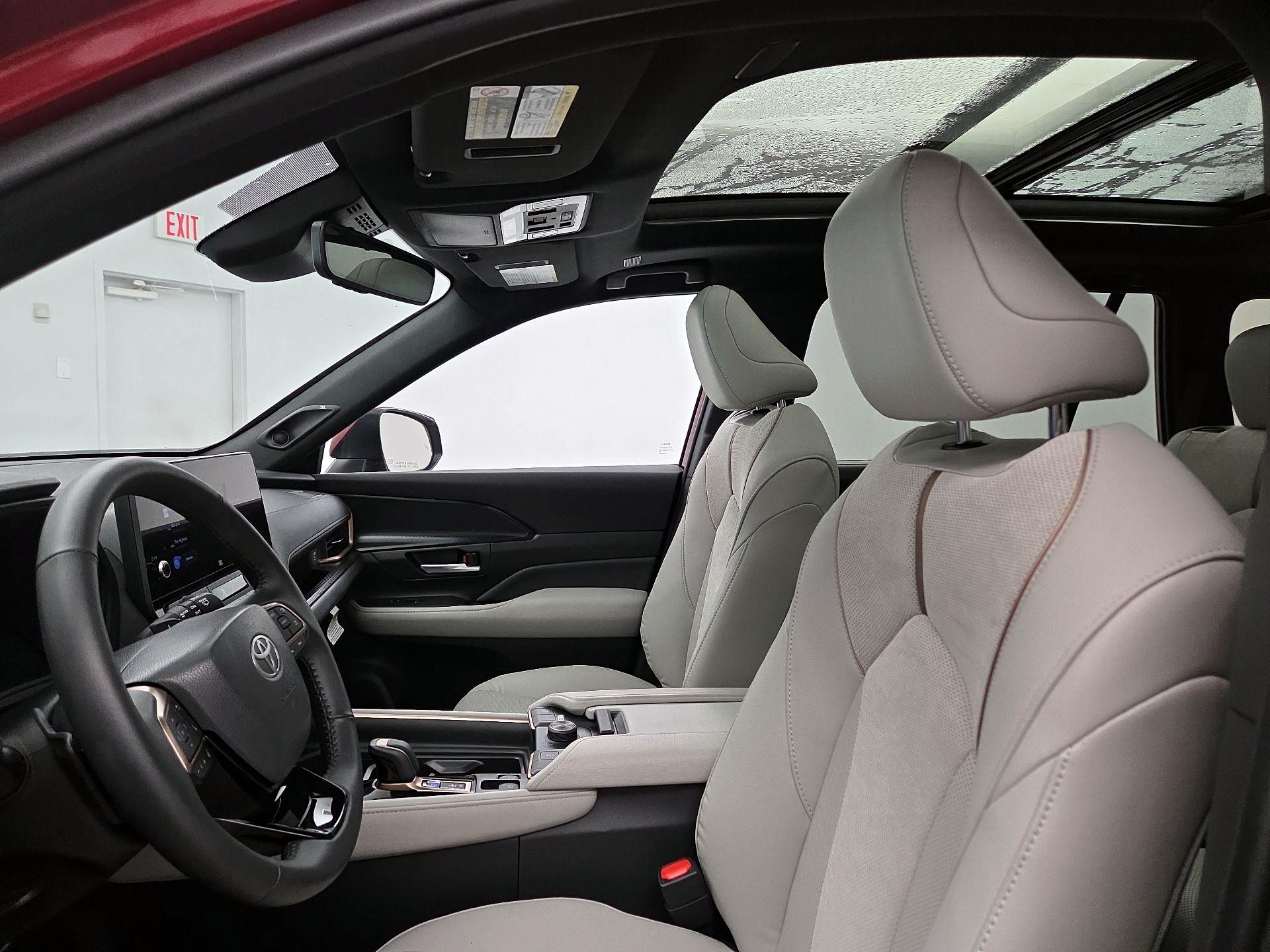 Thumbnail: 2025 Toyota Highlander - 19