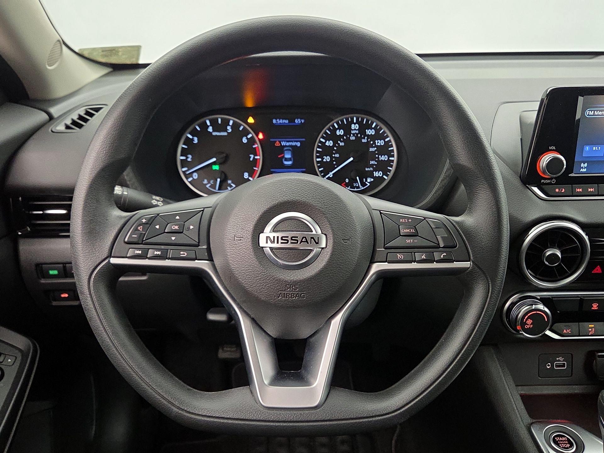 Thumbnail: 2020 Nissan Sentra - 10