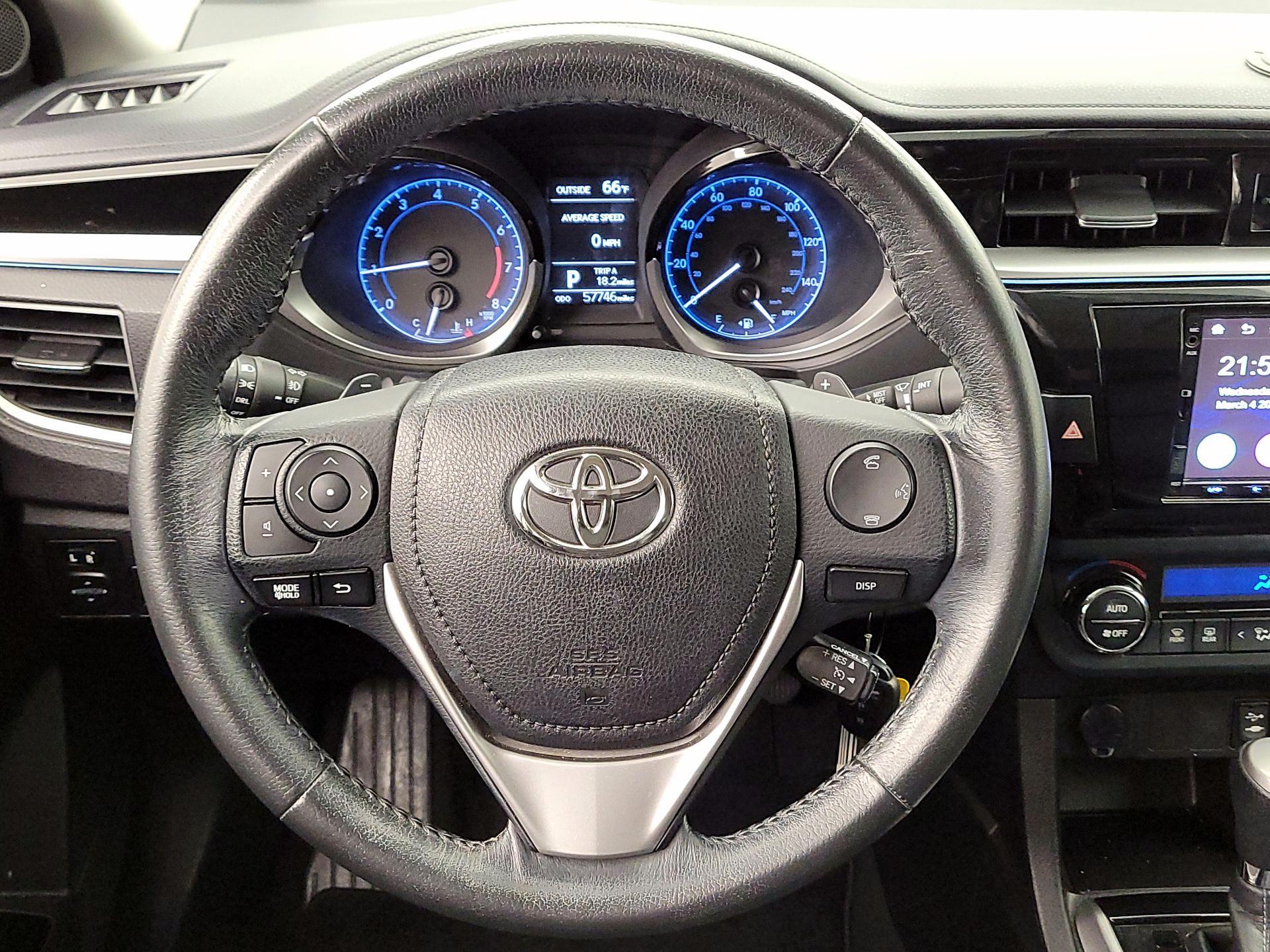 Thumbnail: 2015 Toyota Corolla - 10