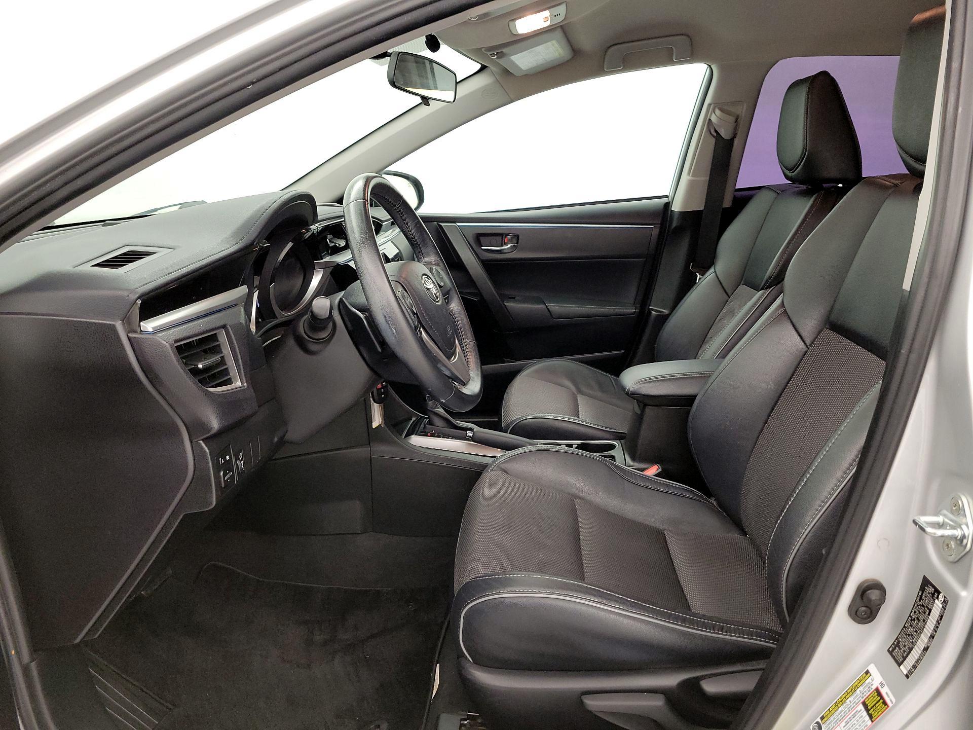 Thumbnail: 2015 Toyota Corolla - 11