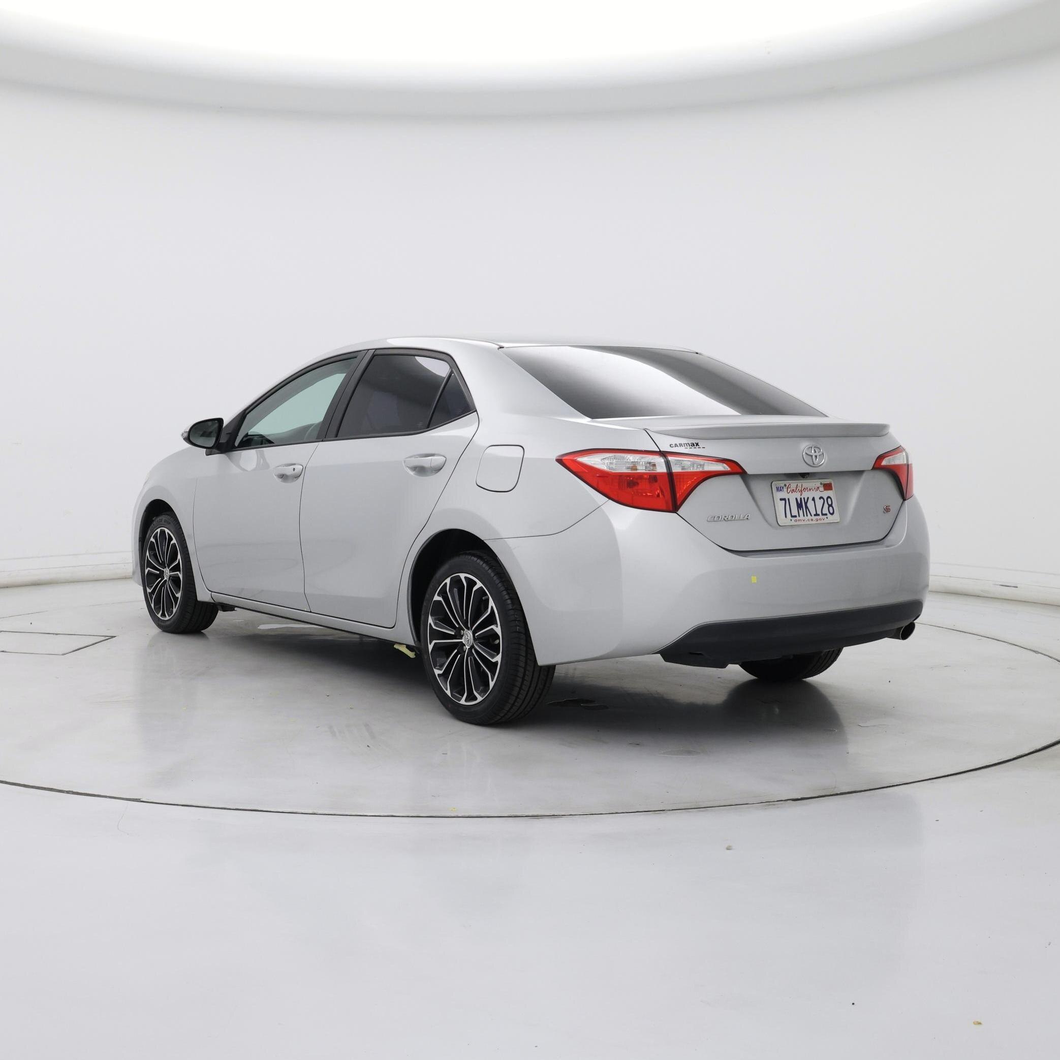 Thumbnail: 2015 Toyota Corolla - 2