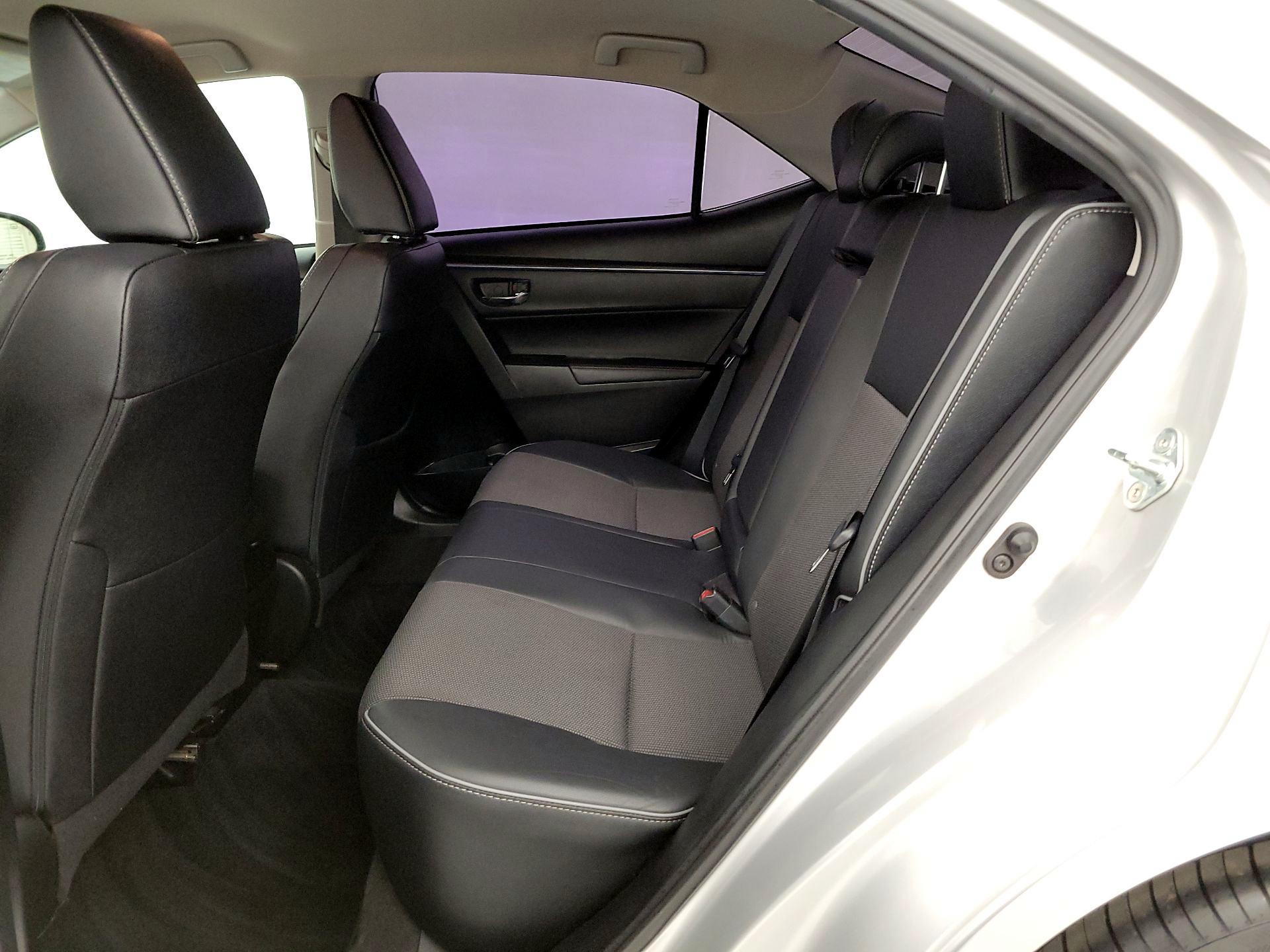 Thumbnail: 2015 Toyota Corolla - 19