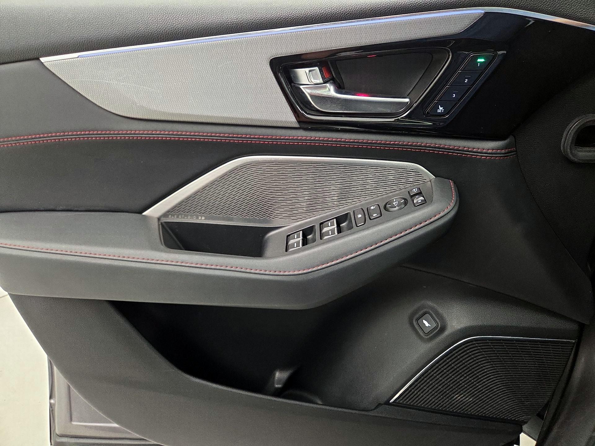 Thumbnail: 2022 Acura MDX - 12