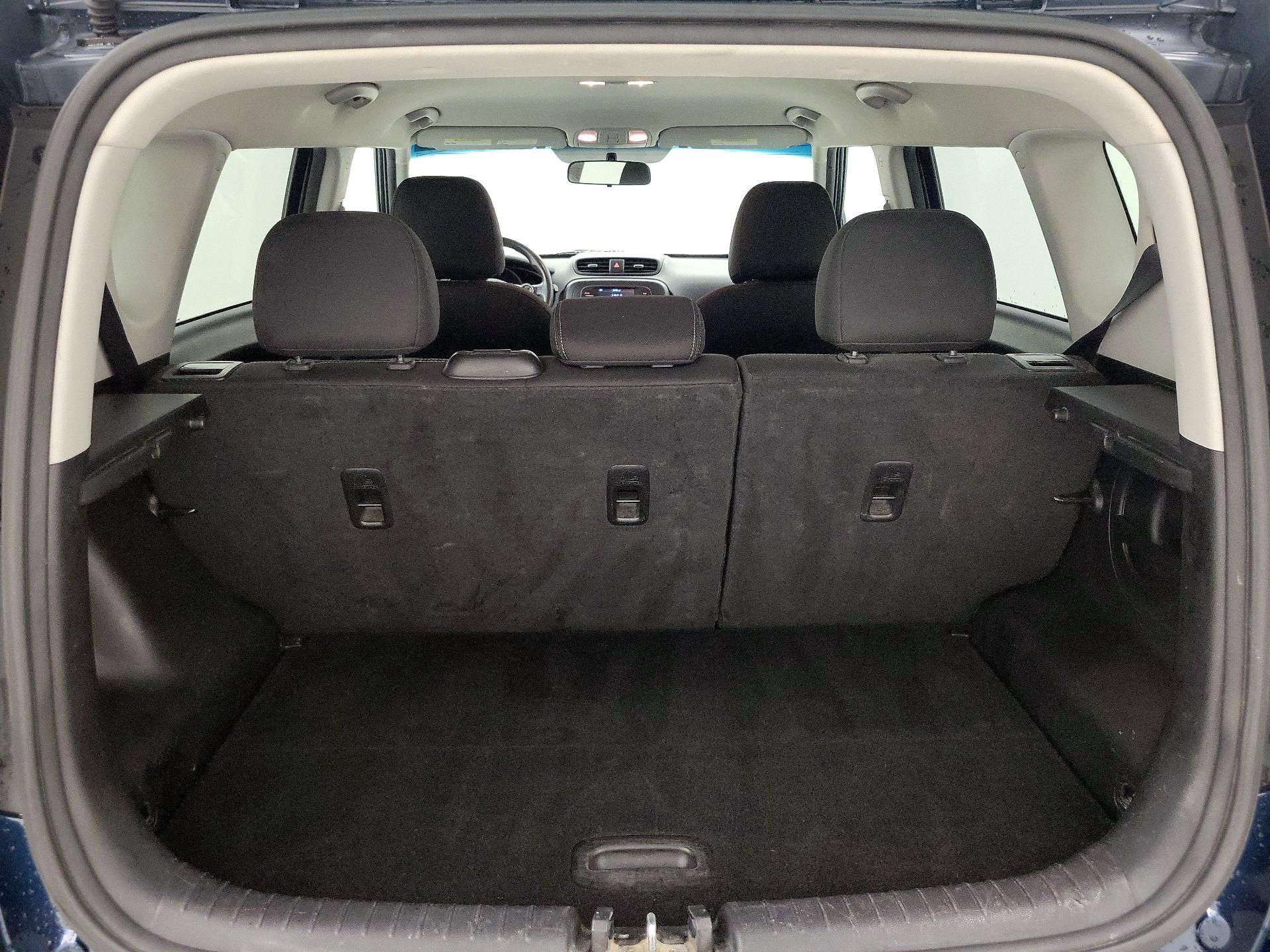 Thumbnail: 2017 Kia Soul - 20