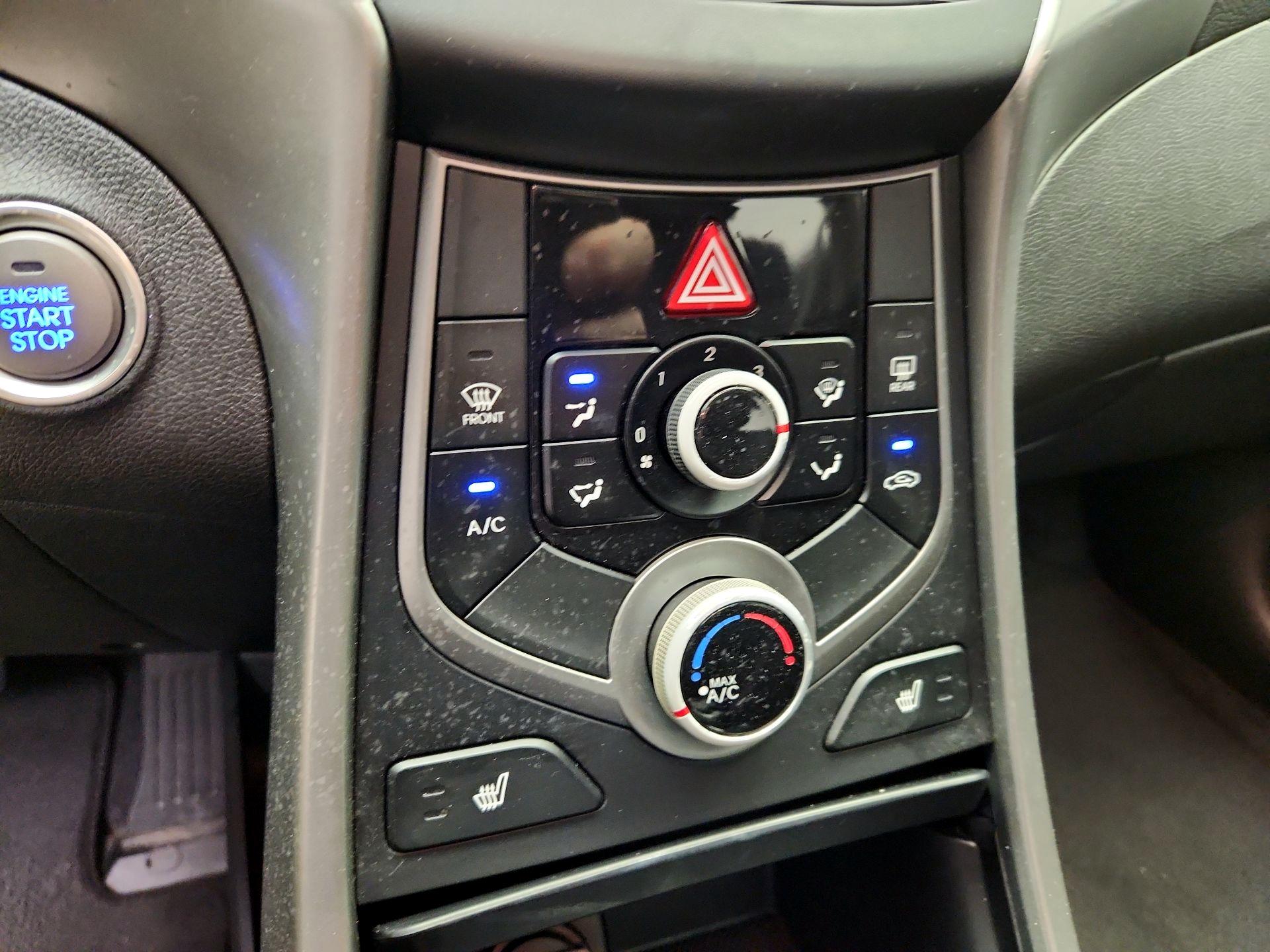 Thumbnail: 2016 Hyundai Elantra - 16