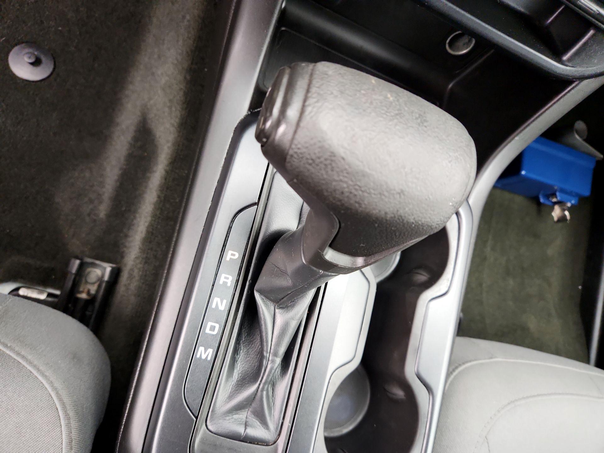Thumbnail: 2015 GMC Canyon - 17