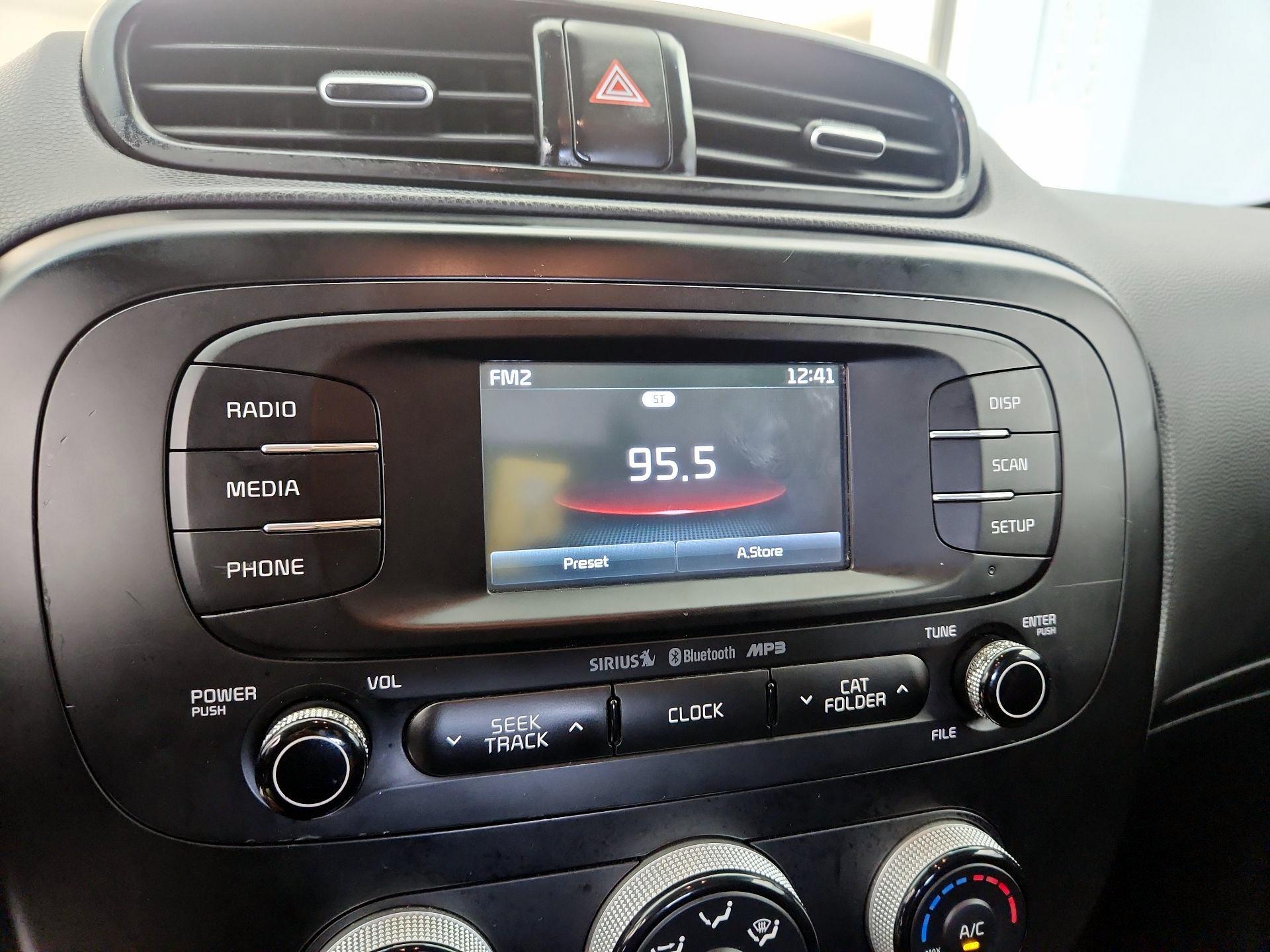 Thumbnail: 2016 Kia Soul - 15