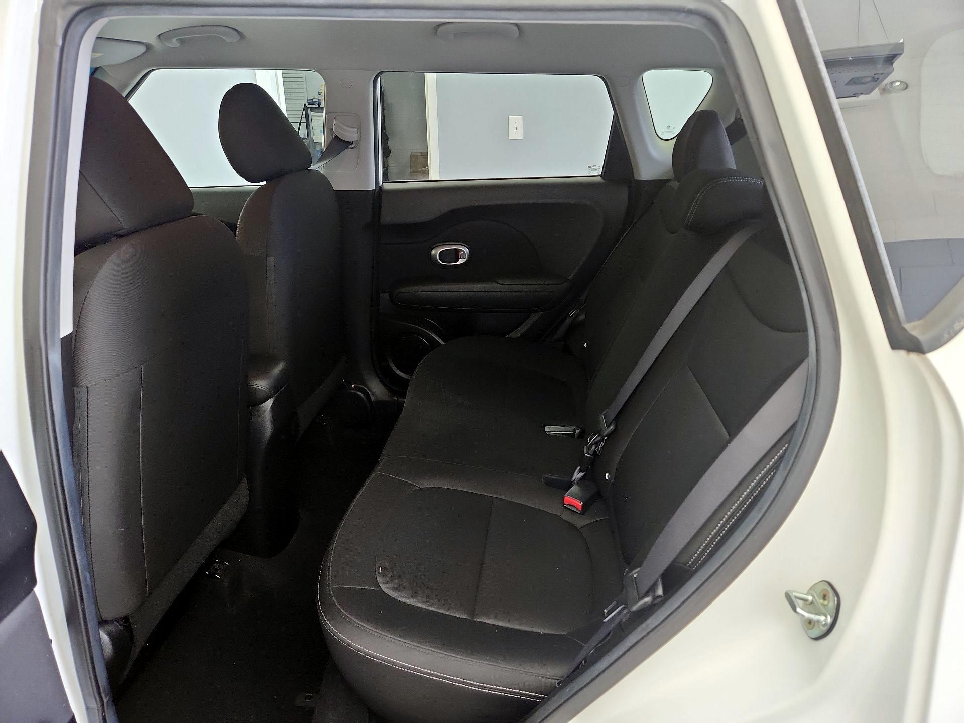 Thumbnail: 2016 Kia Soul - 19