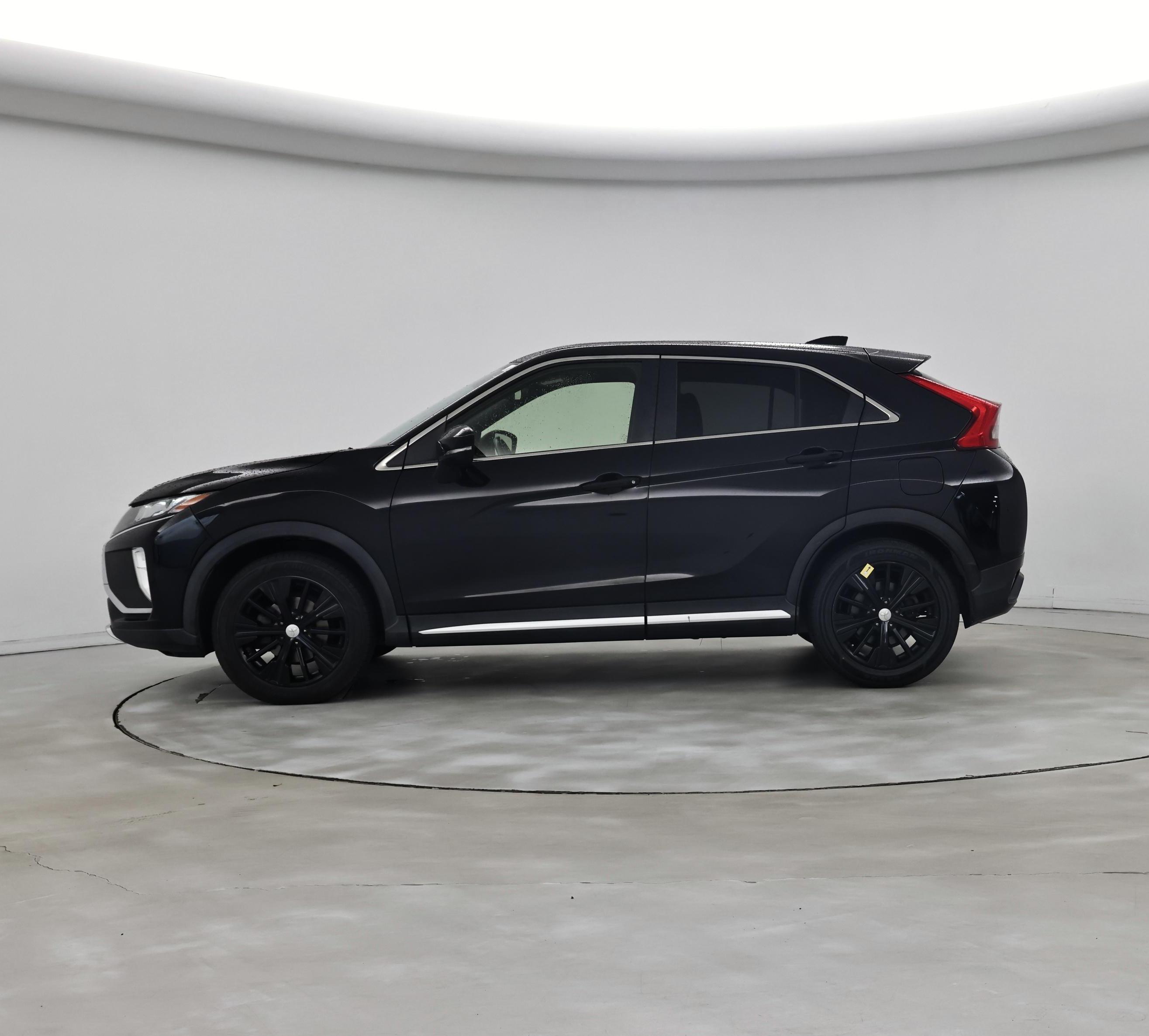 Thumbnail: 2020 Mitsubishi Eclipse Cross - 3