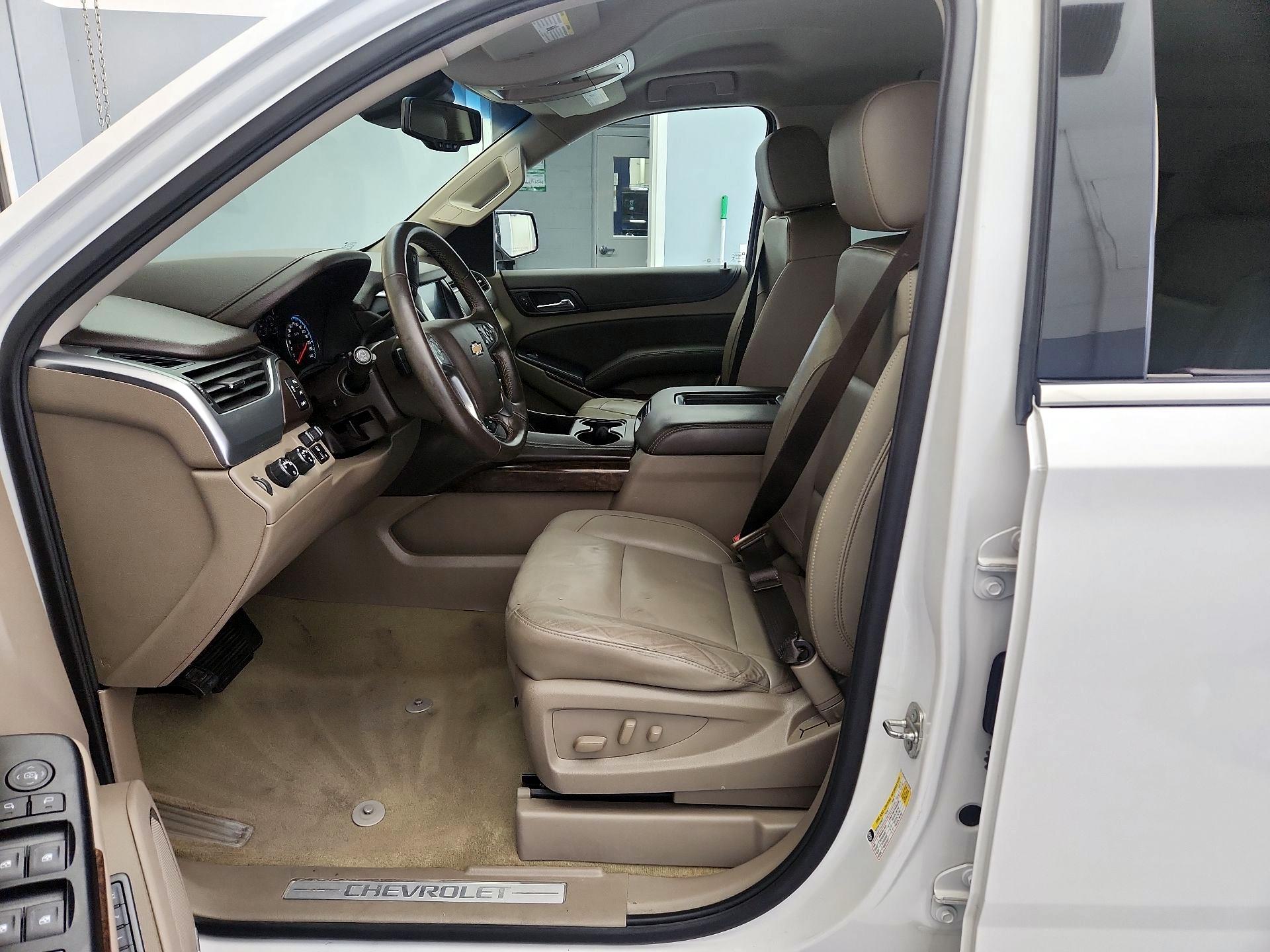 Thumbnail: 2017 Chevrolet Tahoe - 11