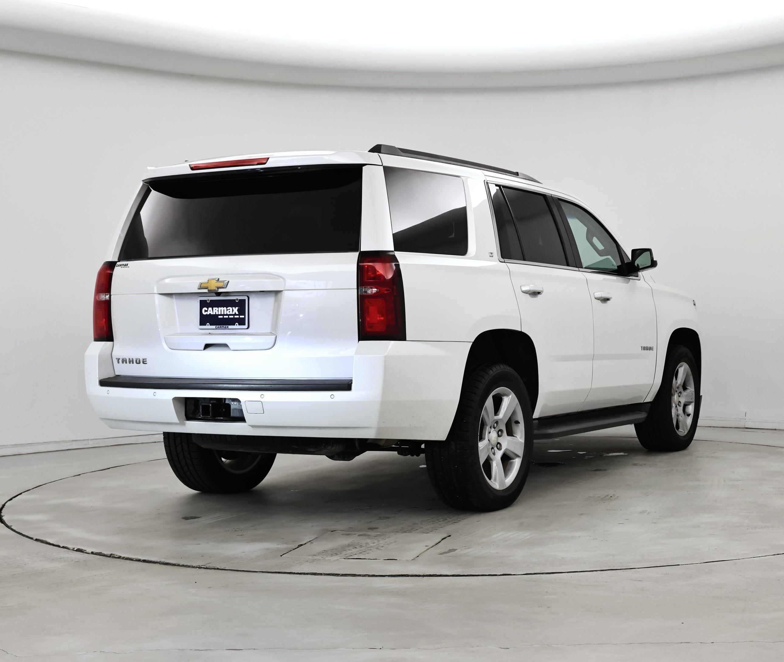 Thumbnail: 2017 Chevrolet Tahoe - 8