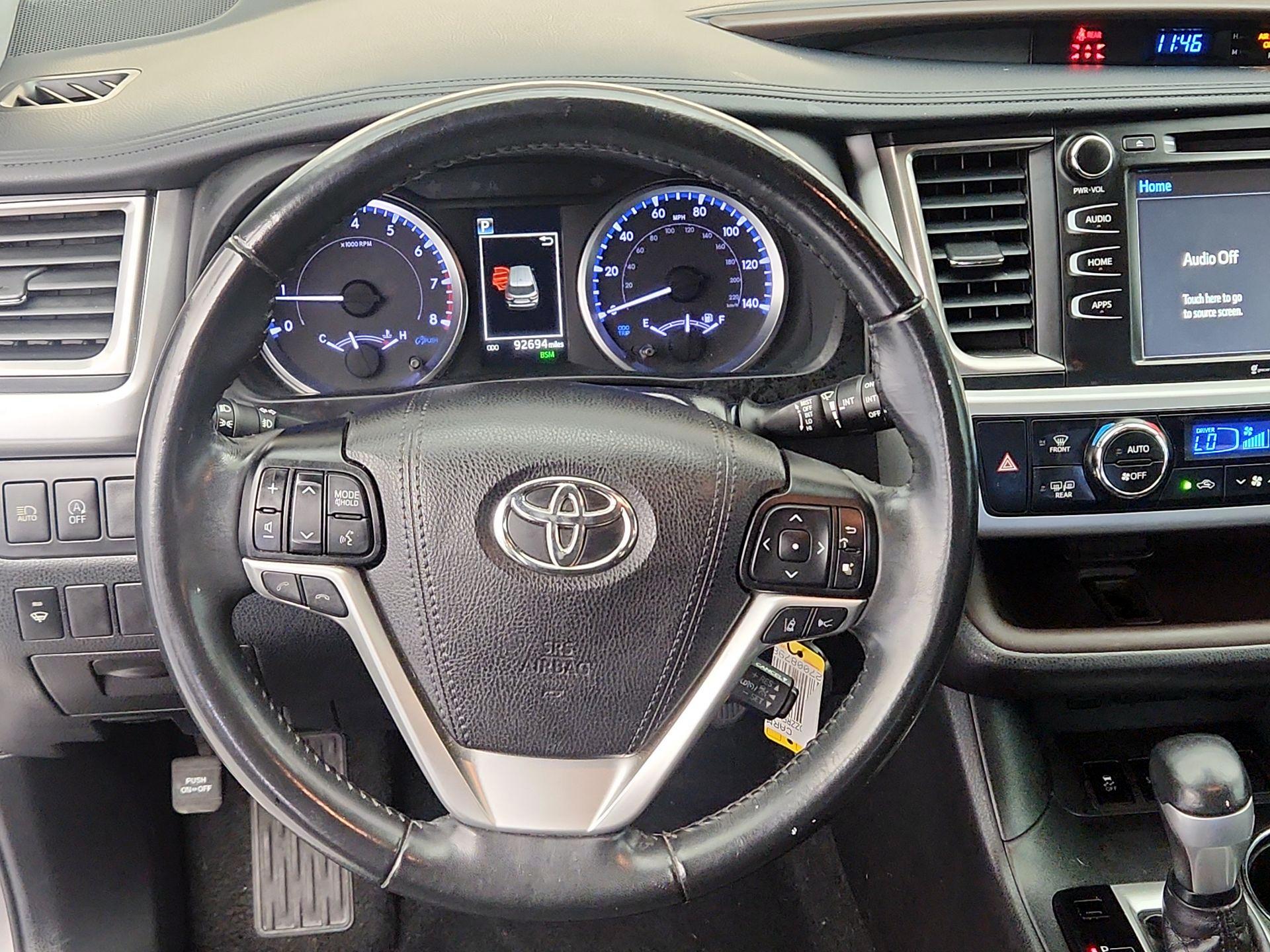 Thumbnail: 2019 Toyota Highlander - 10
