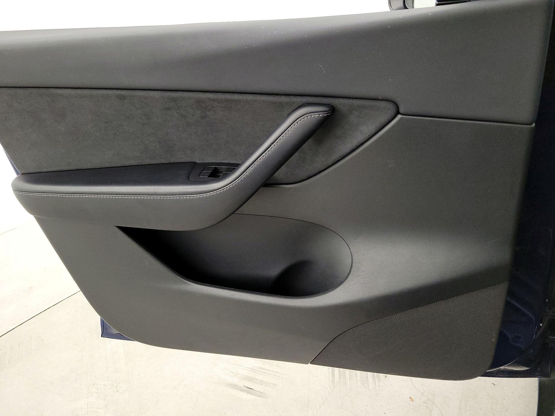 Thumbnail: 2021 Tesla Model Y - 12