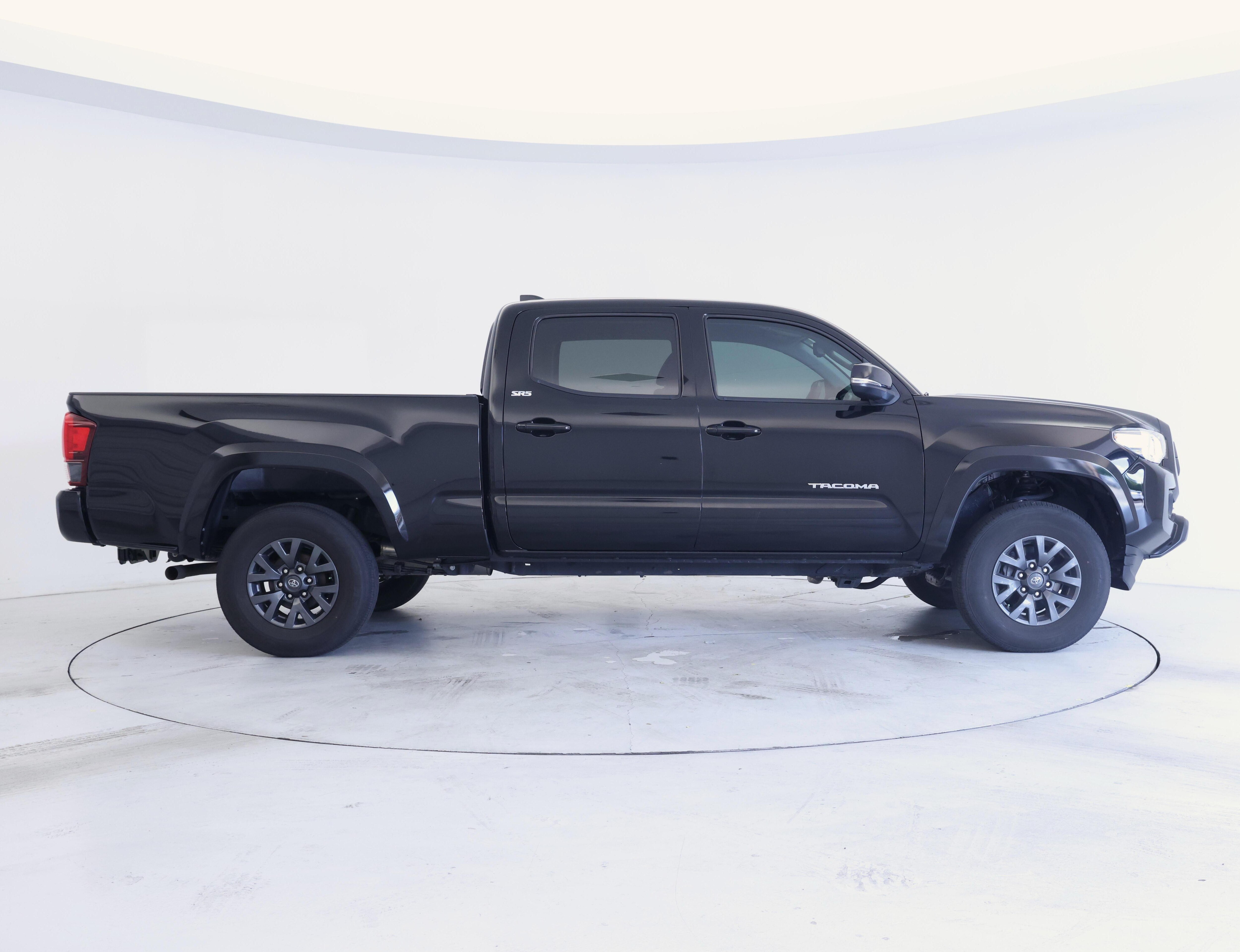 Thumbnail: 2023 Toyota Tacoma - 7
