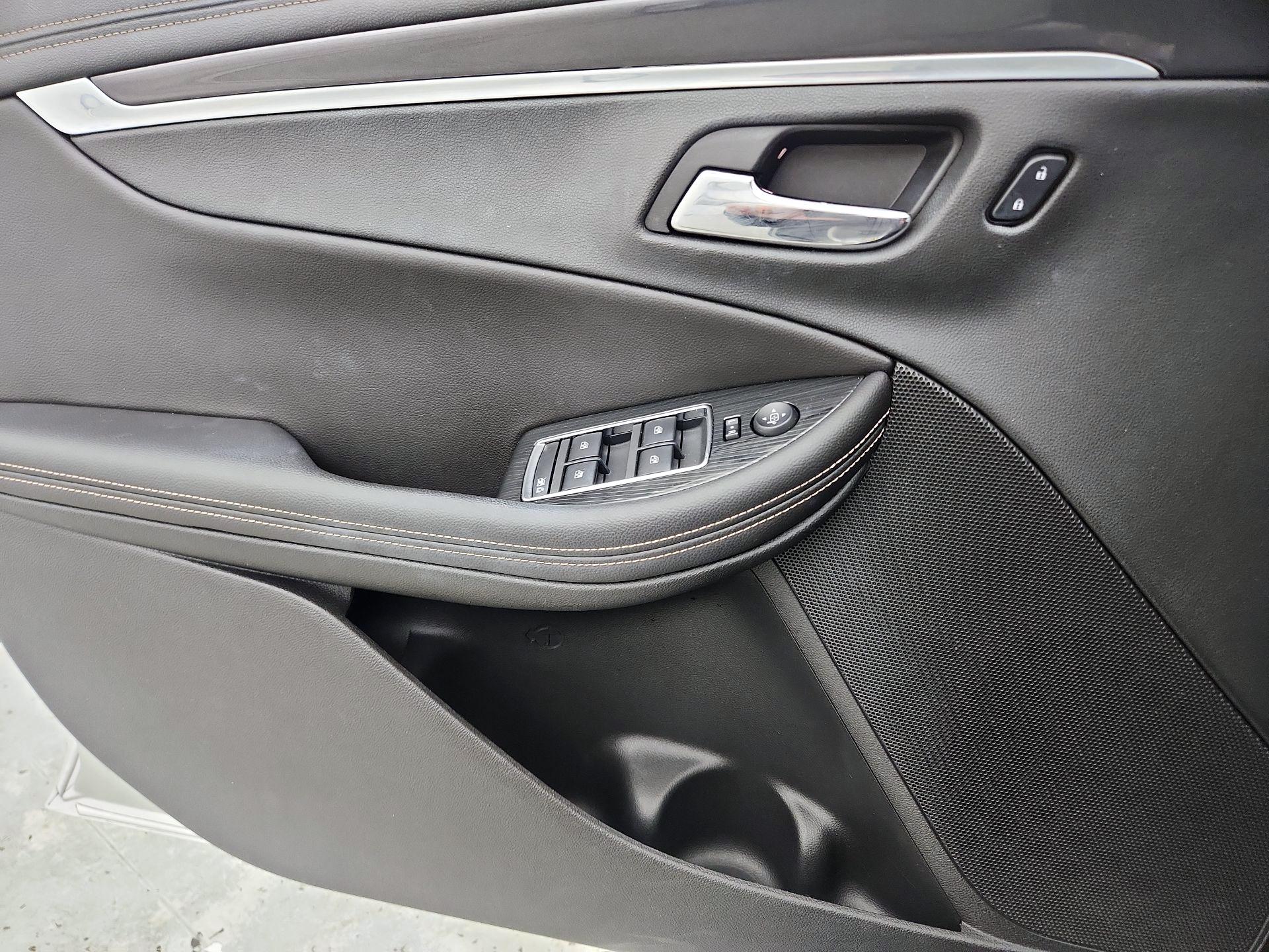 Thumbnail: 2017 Chevrolet Impala - 12