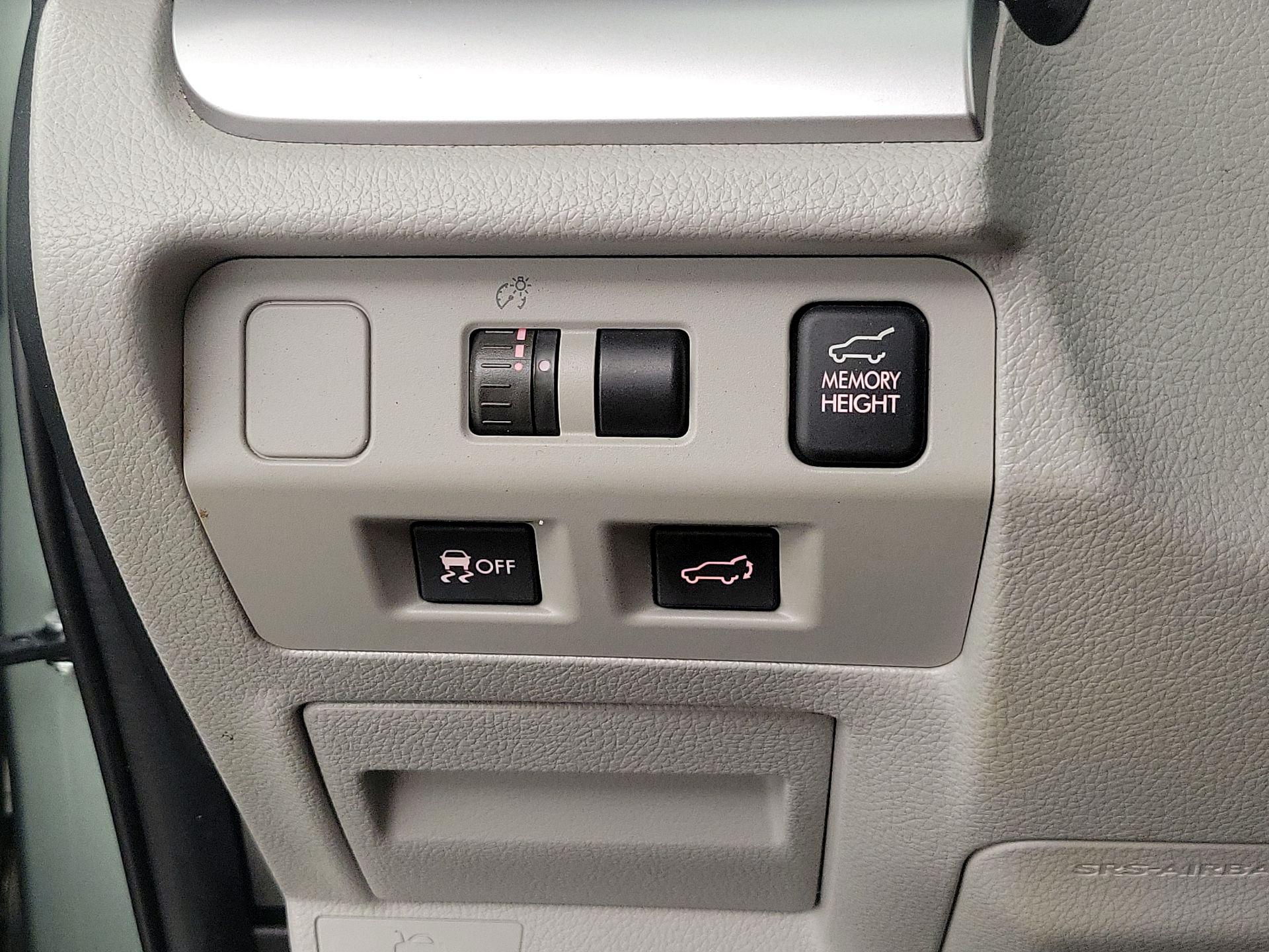 Thumbnail: 2015 Subaru Forester - 13