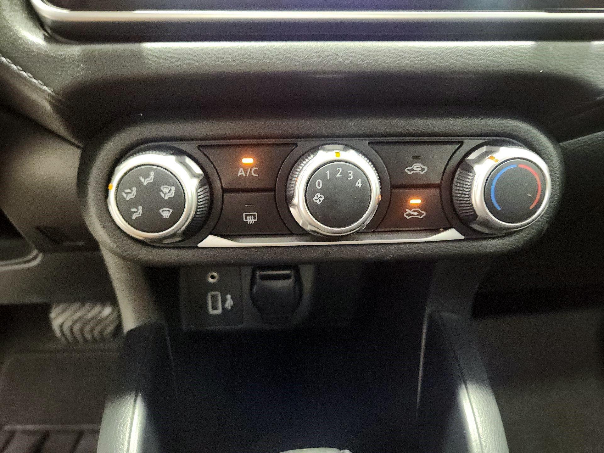 Thumbnail: 2020 Nissan Versa - 16