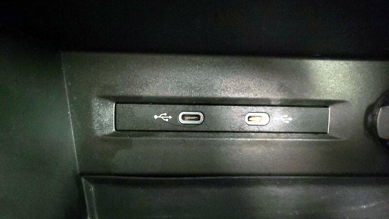 2022 Volkswagen Taos SE 18