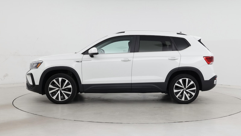 2022 Volkswagen Taos SE 3