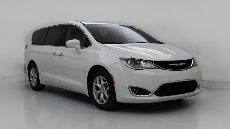 2018 Chrysler Pacifica Touring Plus Hero Image