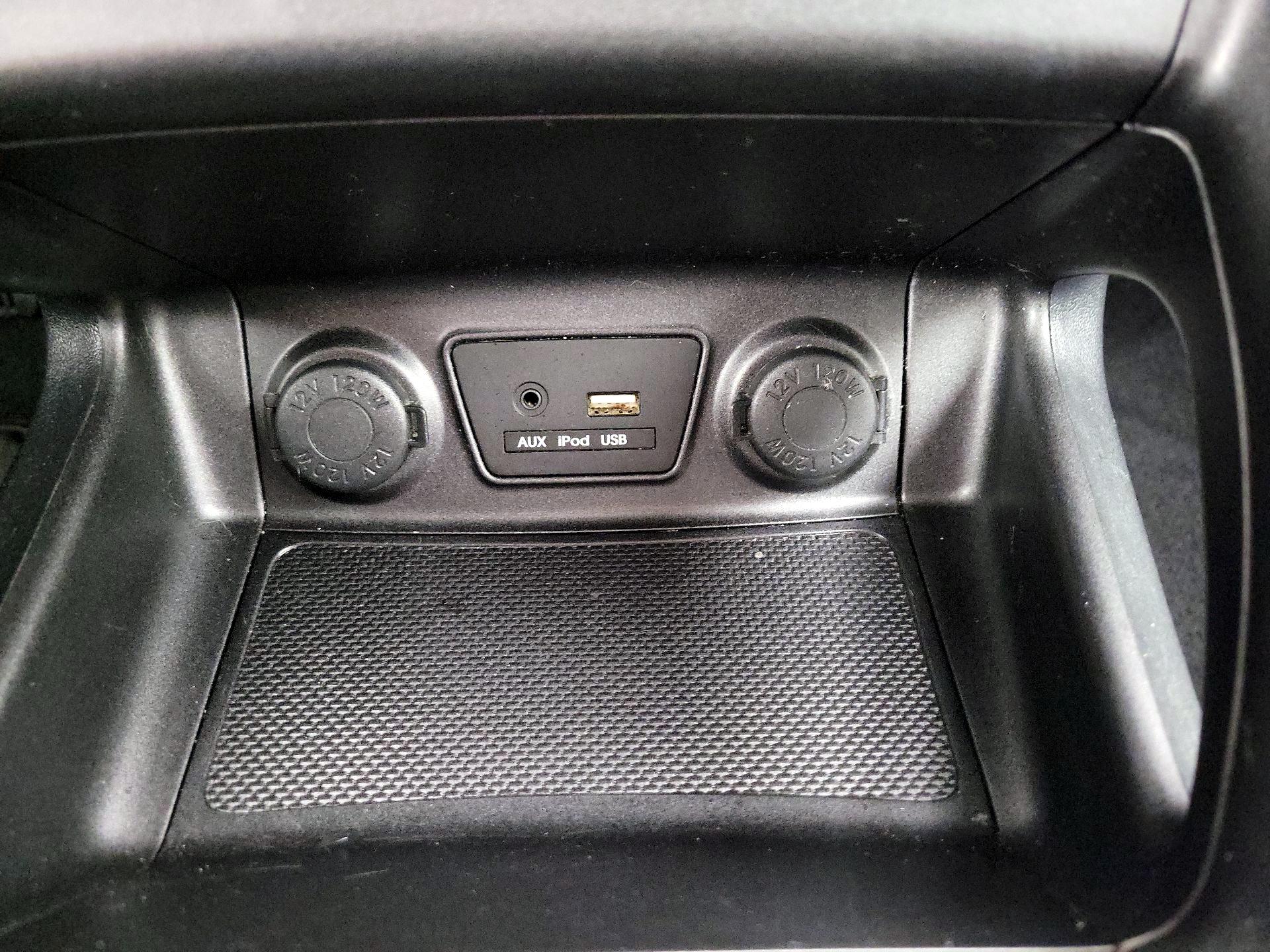 Thumbnail: 2015 Hyundai Tucson - 18